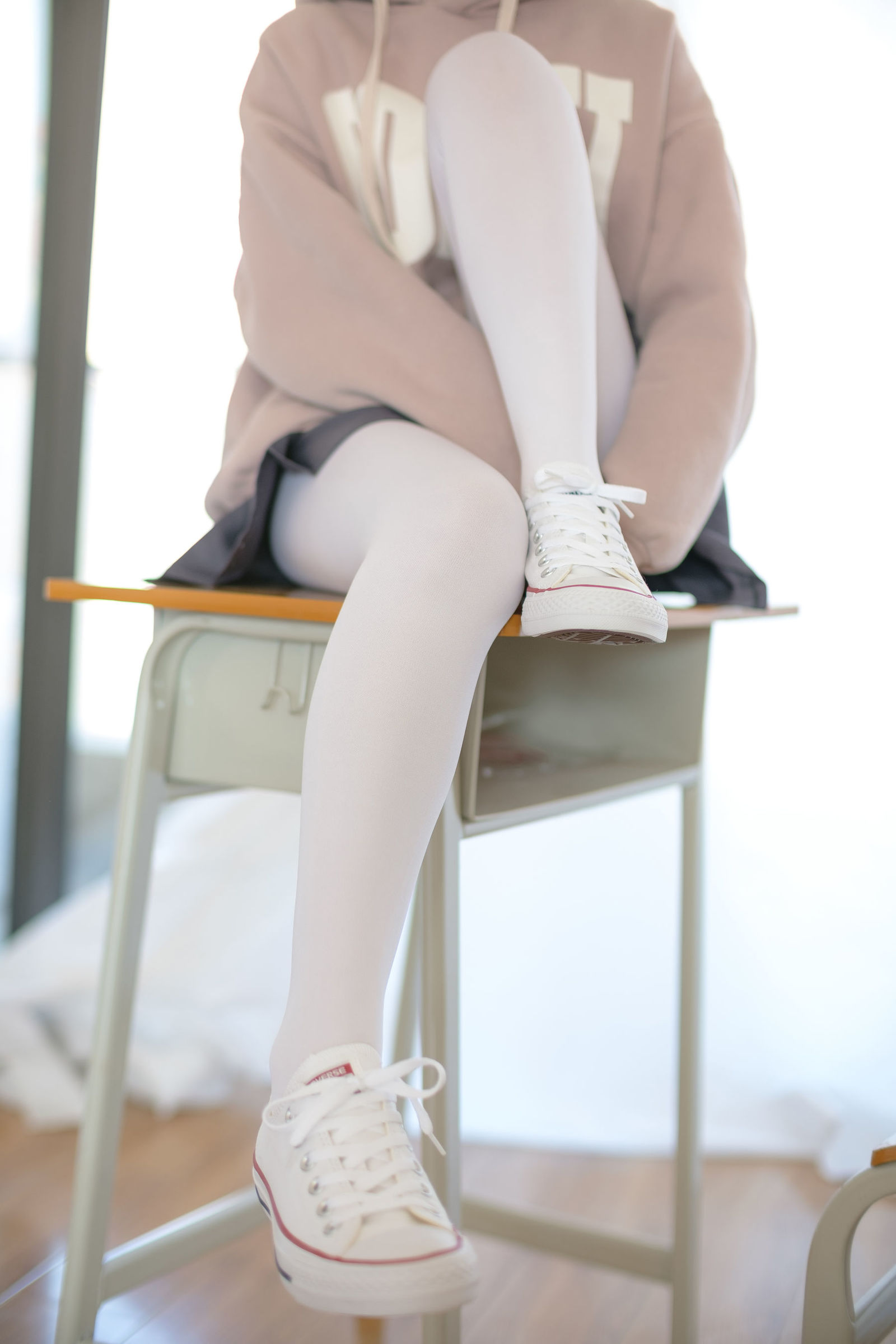[森萝财团] X-002 白丝运动风 萝莉丝袜写真套图[105](第15页)
