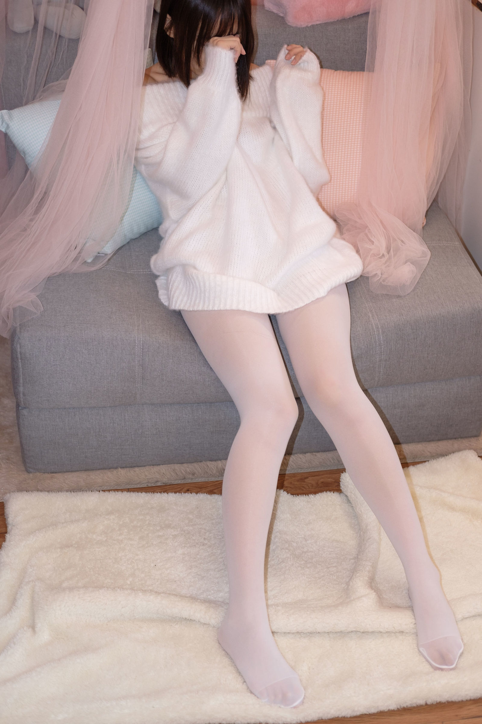 [森萝财团-萝莉丝袜写真] X-012 白丝白毛衣[110](第62页)