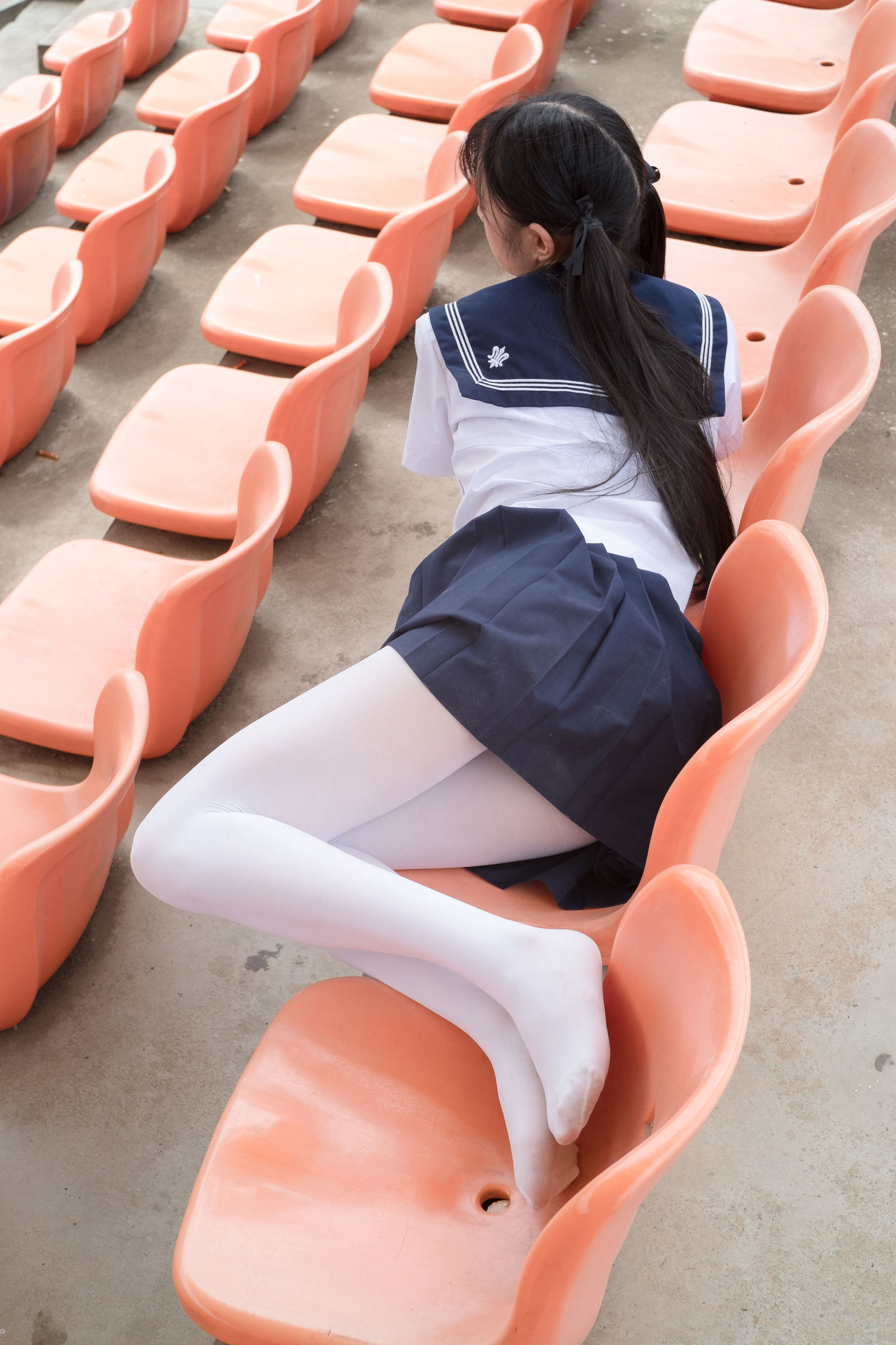 [森萝财团] BETA-004 高中女生JK白丝外拍 萝莉丝袜写真套图[113](第12页)