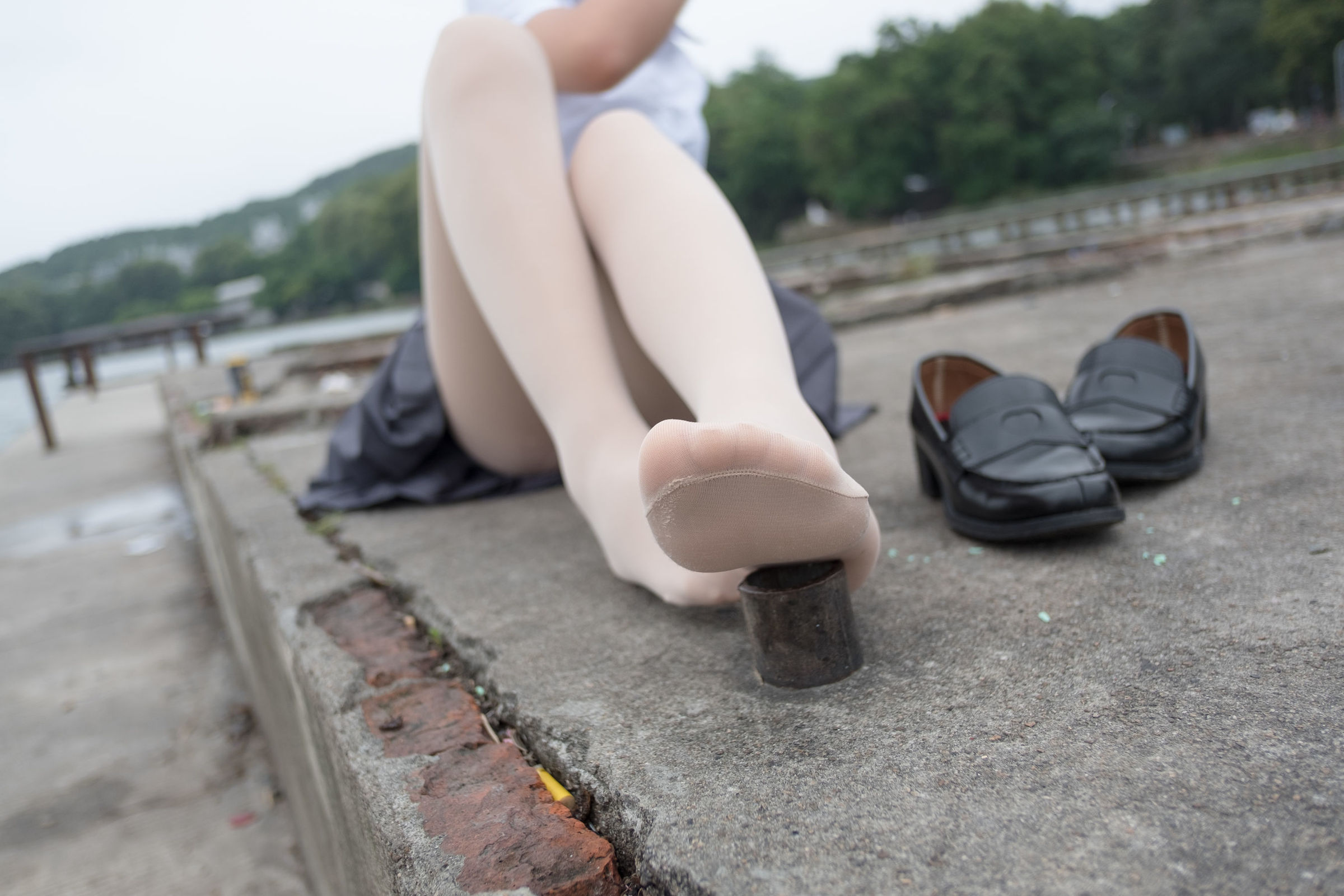 [森萝财团] BETA-005 女生的白衬衣诱惑 萝莉丝袜写真套图[76](第73页)