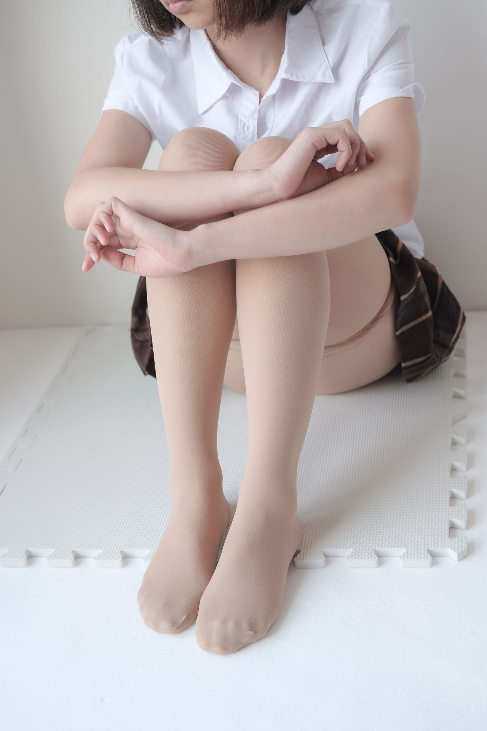 [森萝财团-萝莉丝袜写真] X-013 肉丝妹妹的白船袜[134](第25页)