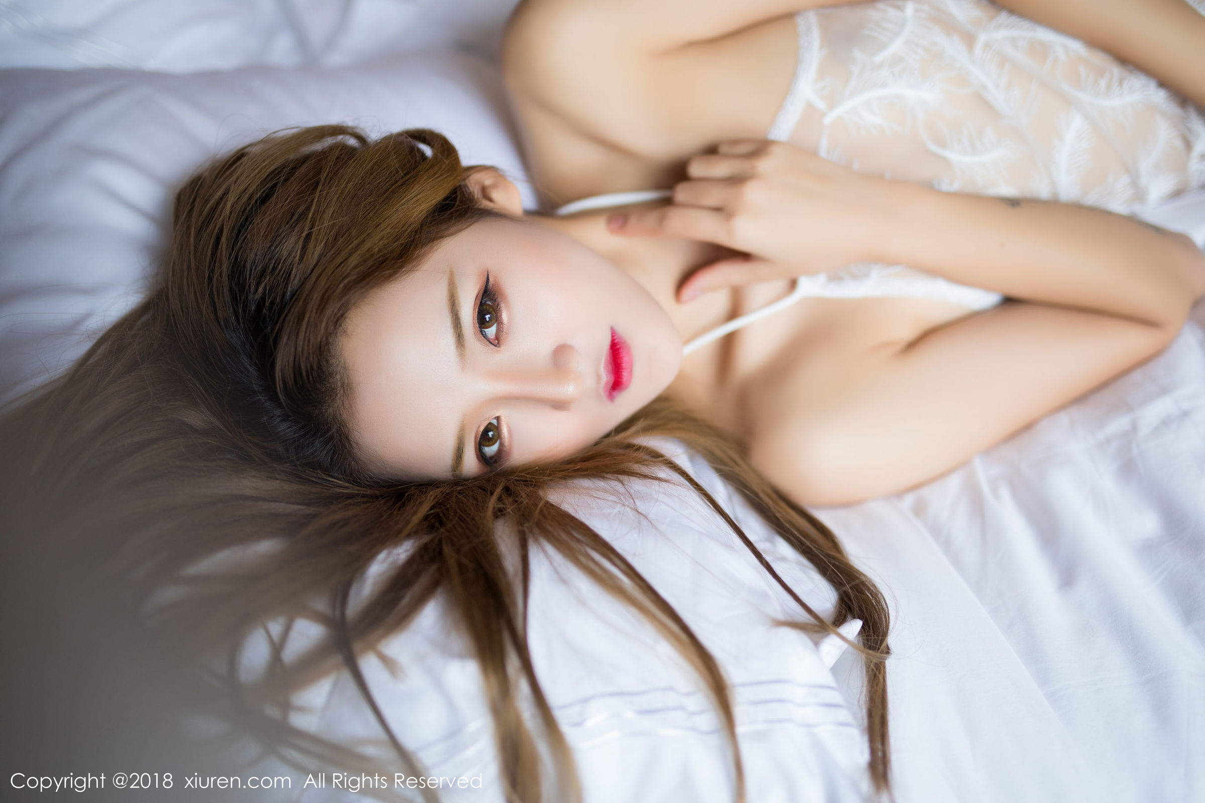 <b>[XiuRen秀人] No.1244 模特@Miko酱第四套性感私房写真[70]</b>(第60页)