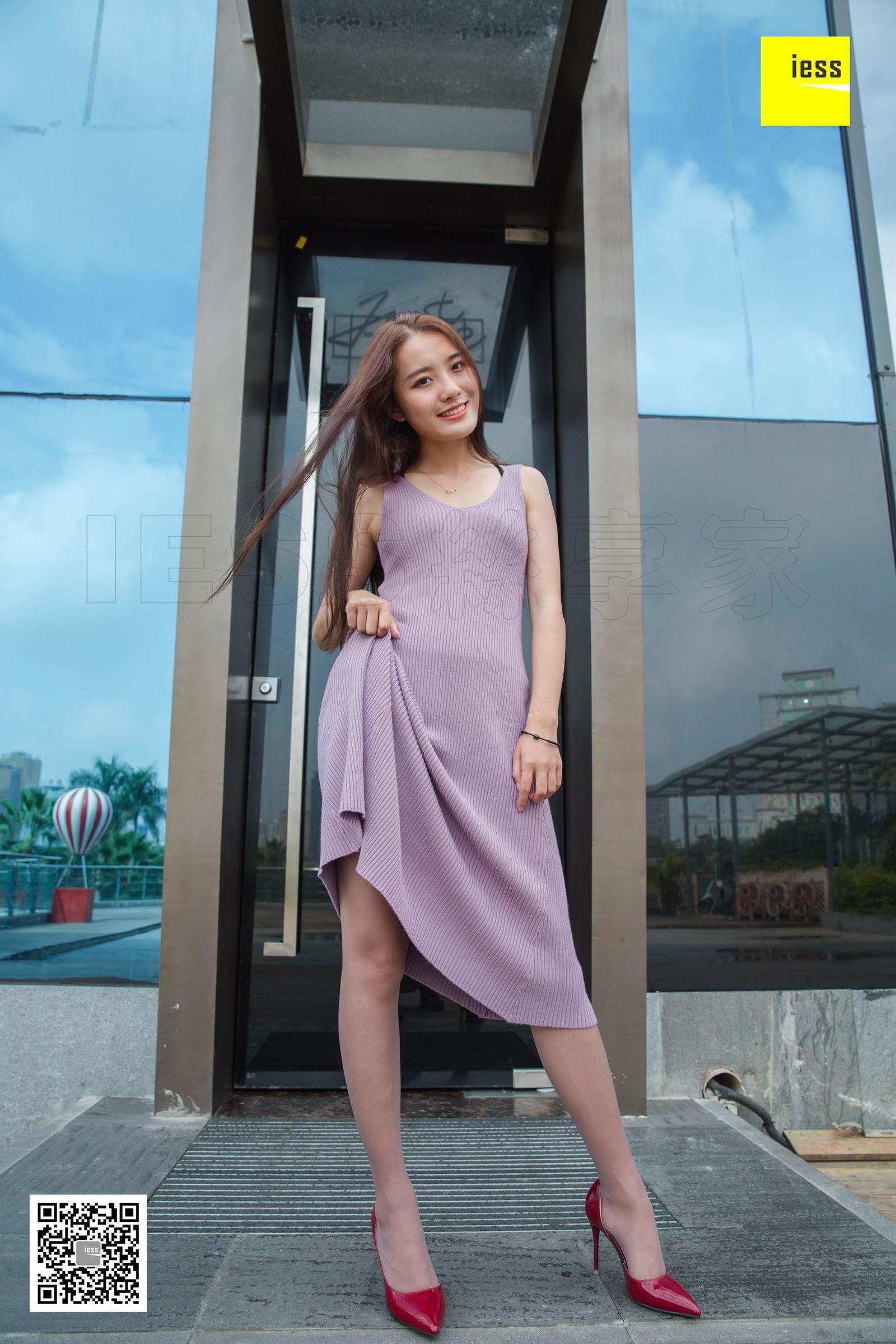 [IESS异思趣向]  婉萍 《婉萍祝大家元旦快乐》丝袜美腿写真套图[97](第65页)