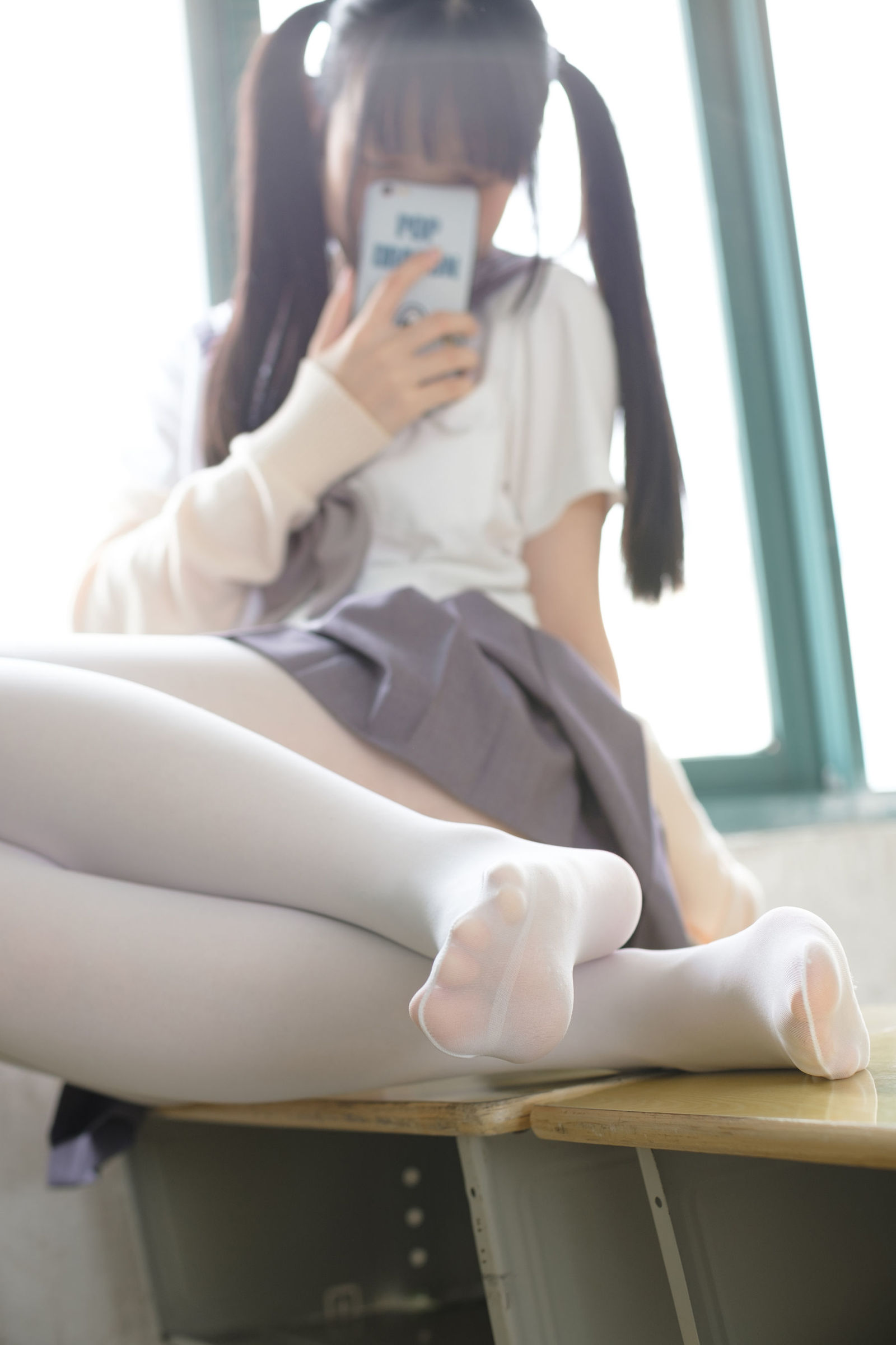 [森萝财团-萝莉丝袜写真] X-017 JK校服白丝[99](第69页)