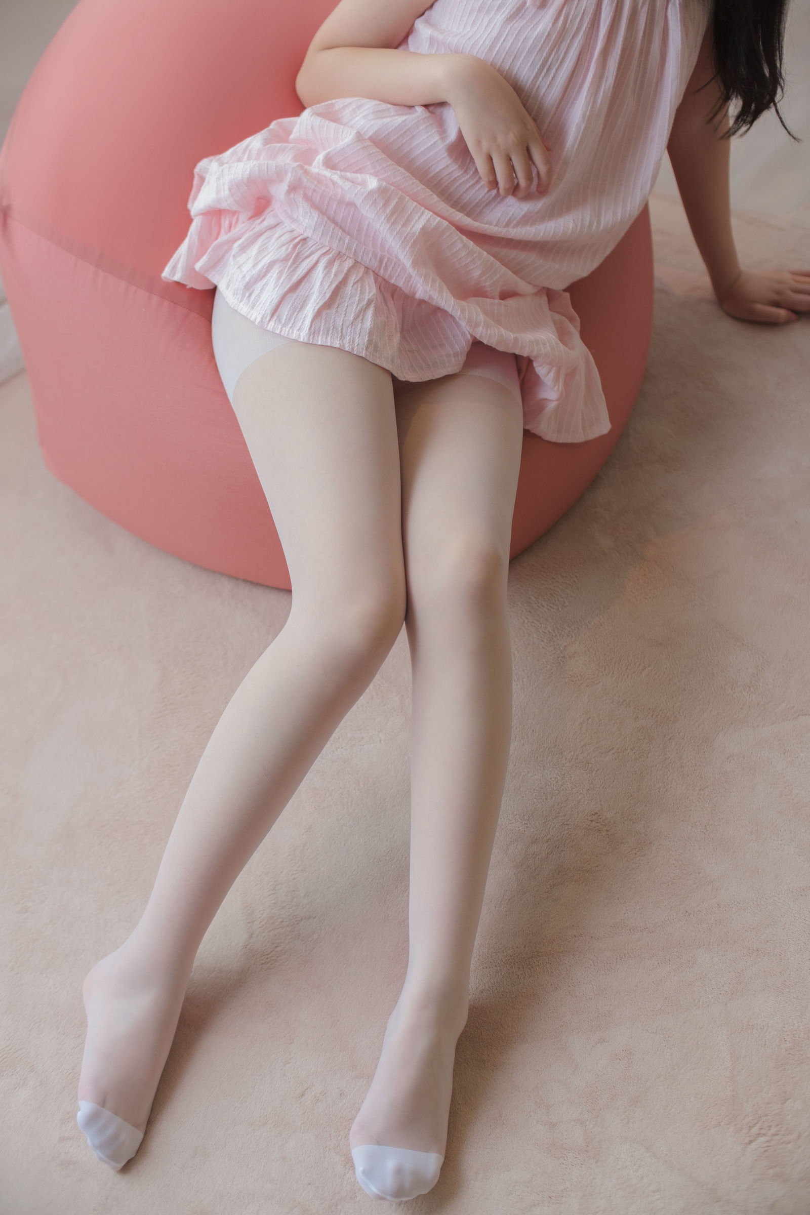 [森萝财团] X-036 可爱妹妹肉丝也性感 萝莉丝袜写真套图[91](第56页)