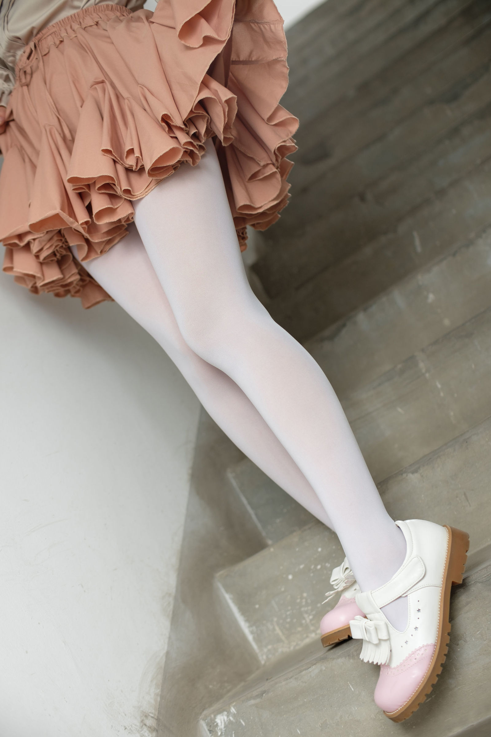 [森萝财团] X-029 萝莉白丝 萝莉丝袜写真套图[95](第88页)