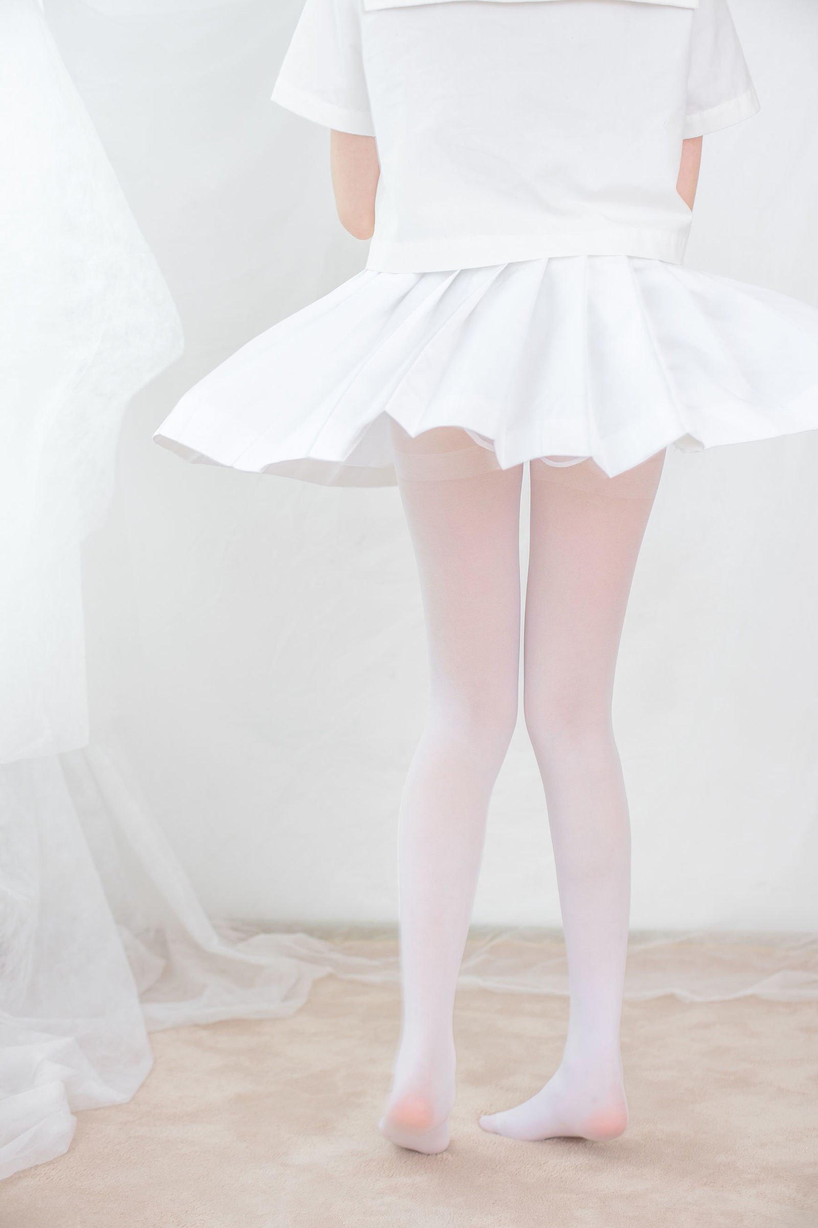[森萝财团] X-038 明天我要嫁给你啦 萝莉丝袜写真套图[116](第63页)