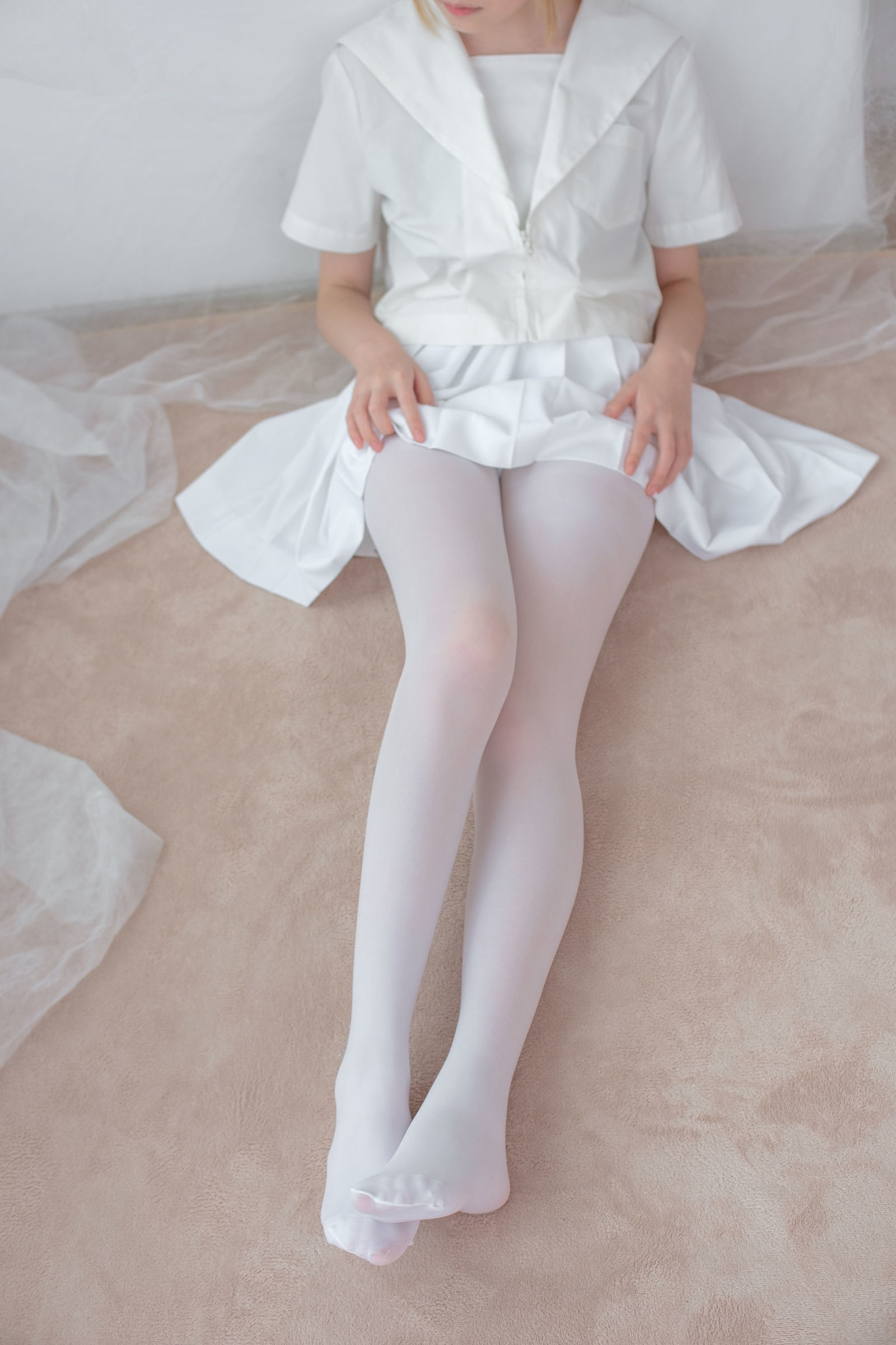 [森萝财团] X-038 明天我要嫁给你啦 萝莉丝袜写真套图[116](第68页)