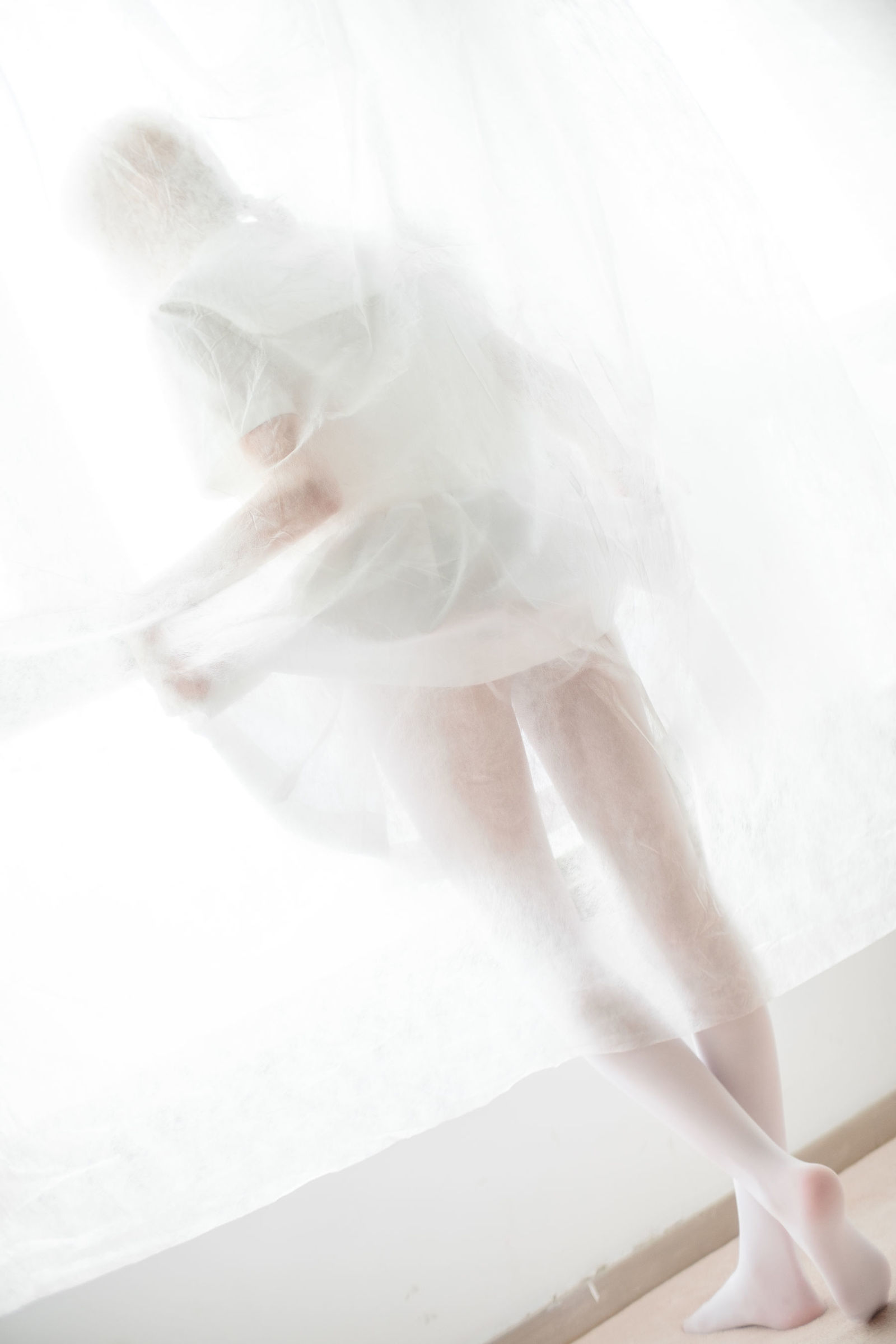 [森萝财团] X-038 明天我要嫁给你啦 萝莉丝袜写真套图[116](第86页)
