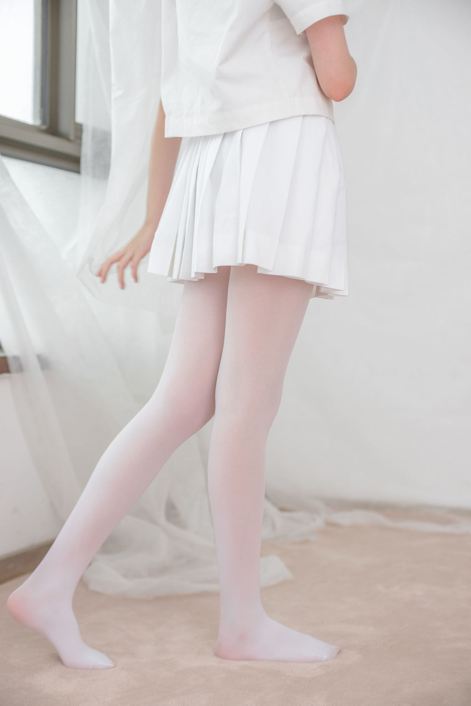 [森萝财团] X-038 明天我要嫁给你啦 萝莉丝袜写真套图[116](第87页)