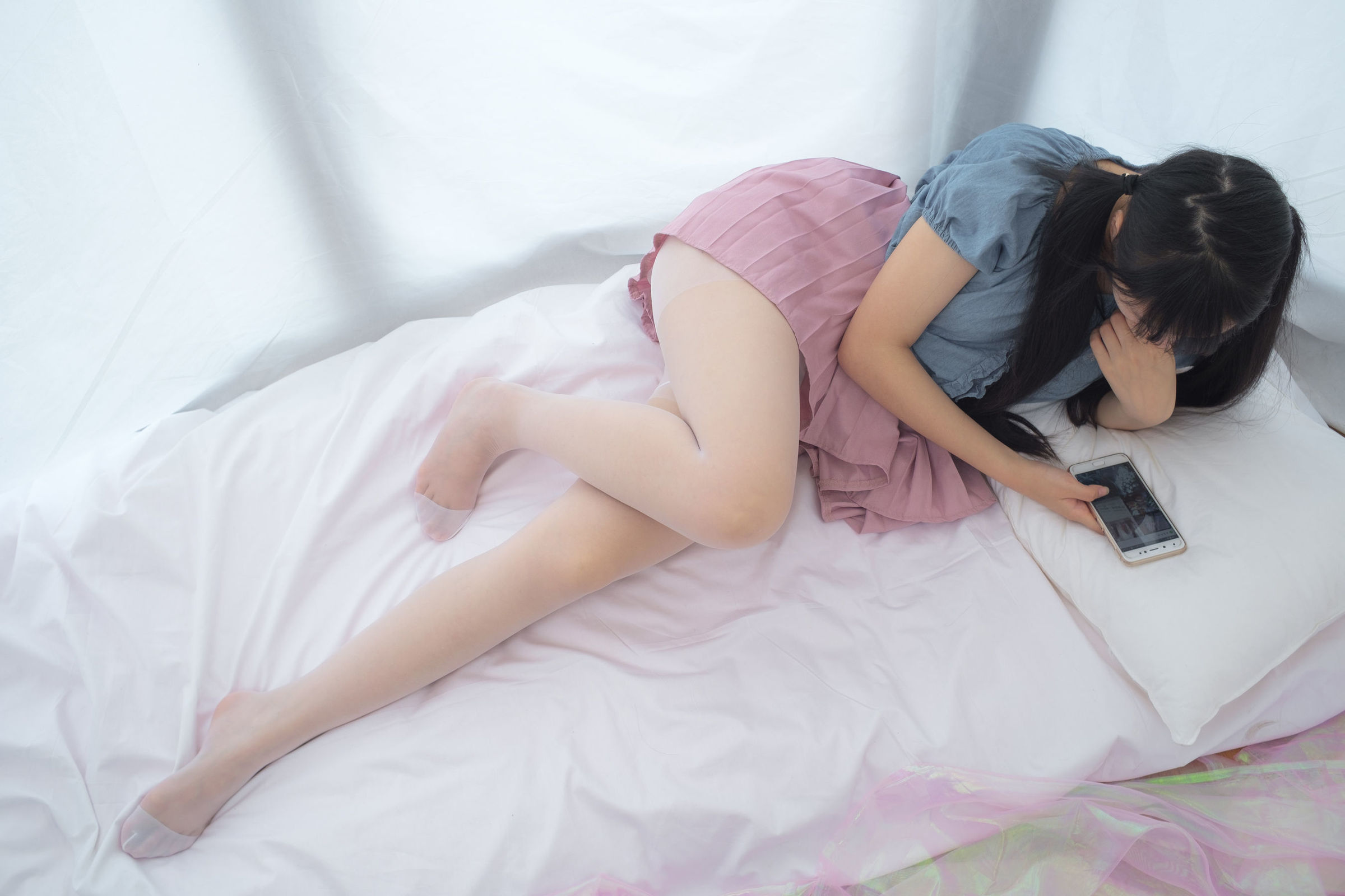 [森萝财团-萝莉丝袜写真] X-019 肉丝换白丝[103](第59页)