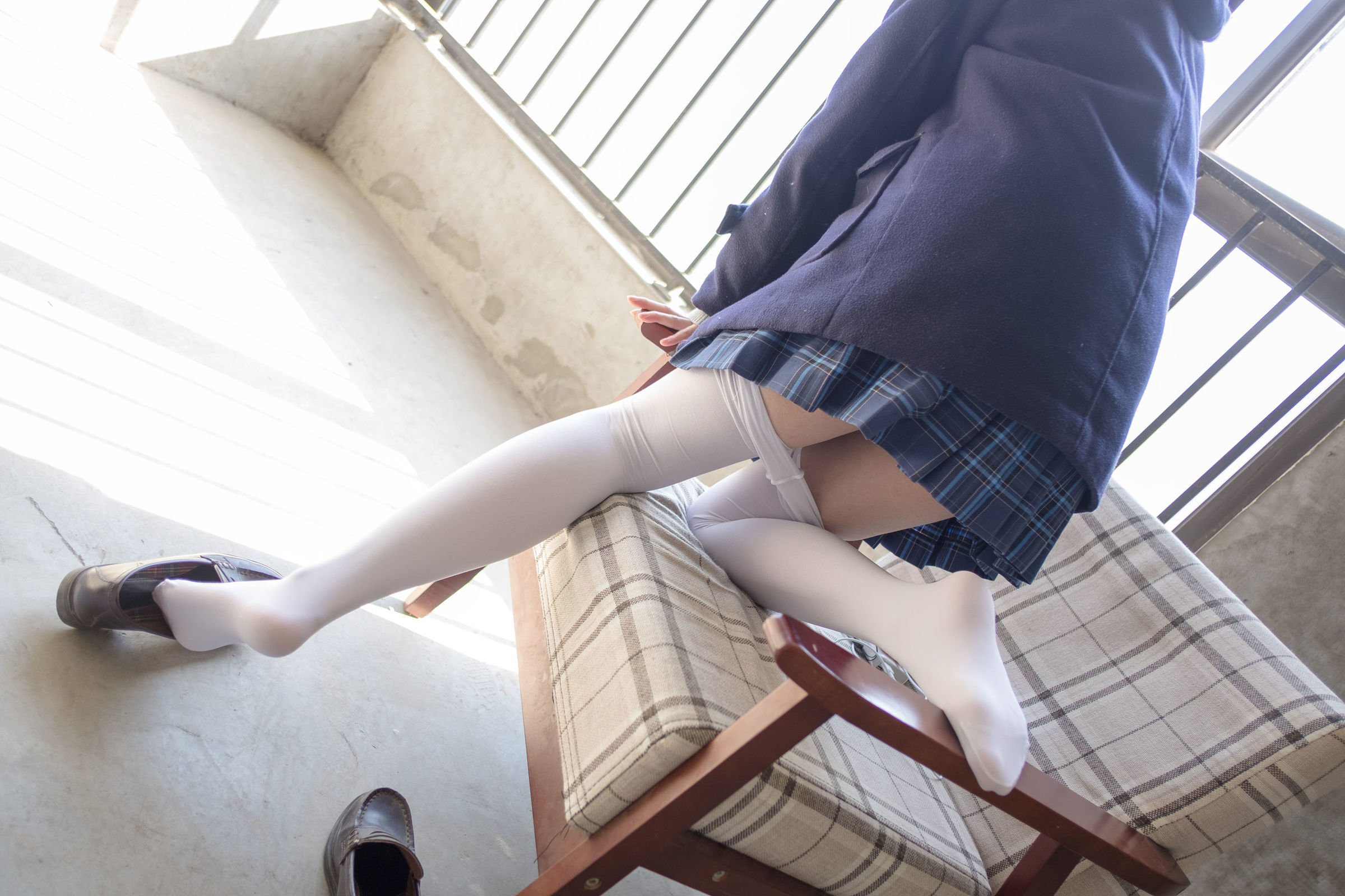 [森萝财团] R15-047 心中的白丝 萝莉丝袜写真套图[114](第12页)