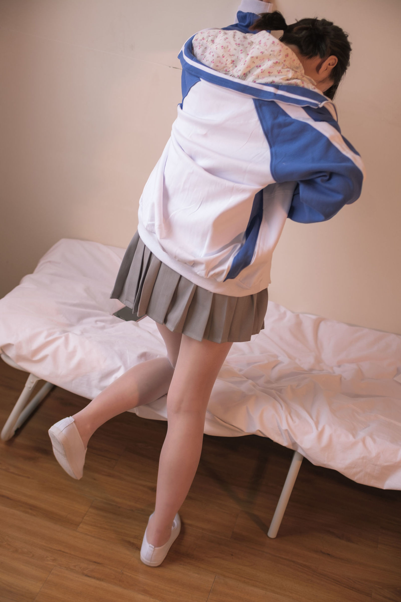 [森萝财团萝莉丝袜写真] X-007 青涩肉丝[113](第63页)