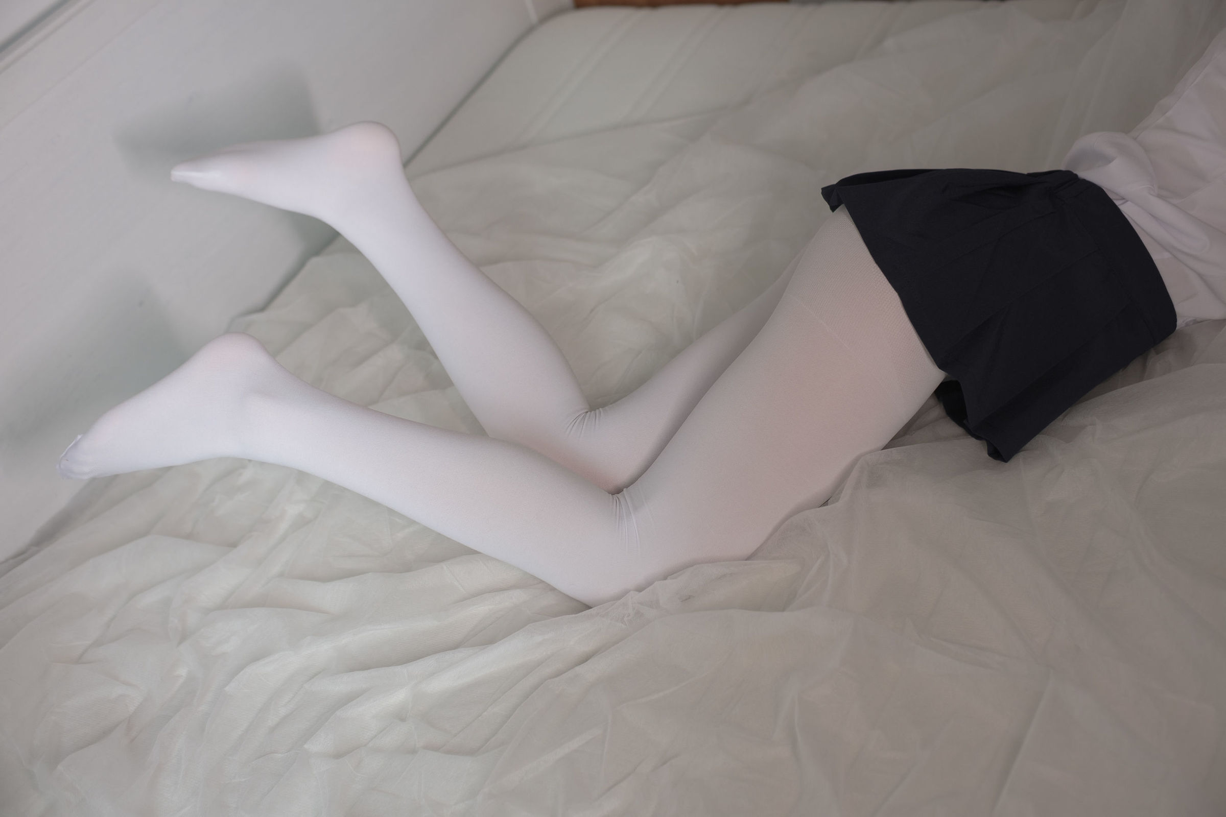 [森萝财团] X-034 JK白丝清纯小妹 萝莉丝袜写真套图[83](第56页)