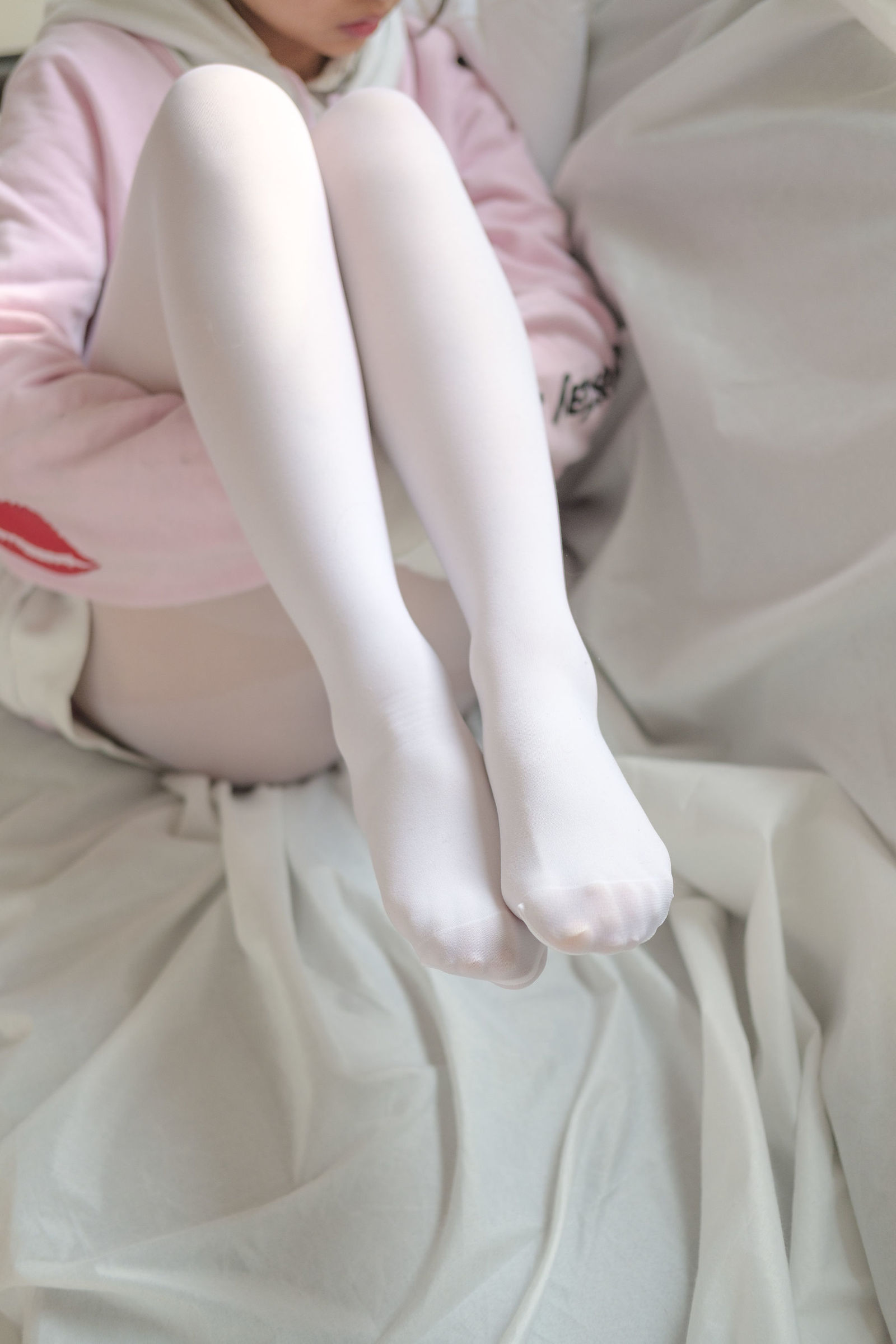 [森萝财团-萝莉丝袜写真] X-009 粉嫩粉嫩的丝秀[120](第90页)