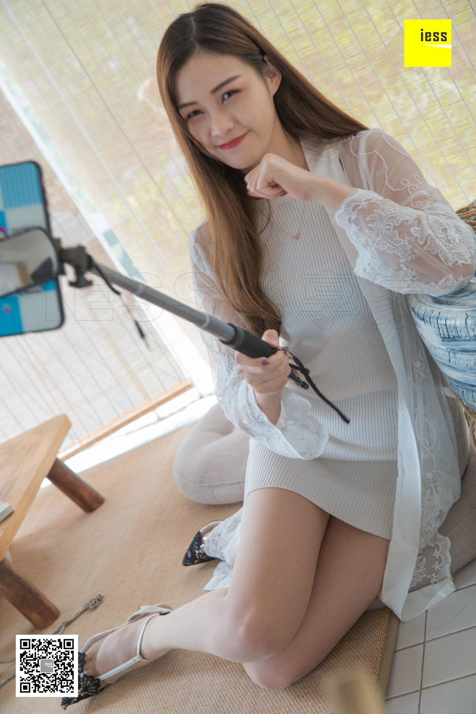 [IESS异思趣向] 模特 九妹 《九妹玩自拍》美腿丝足写真[95](第29页)