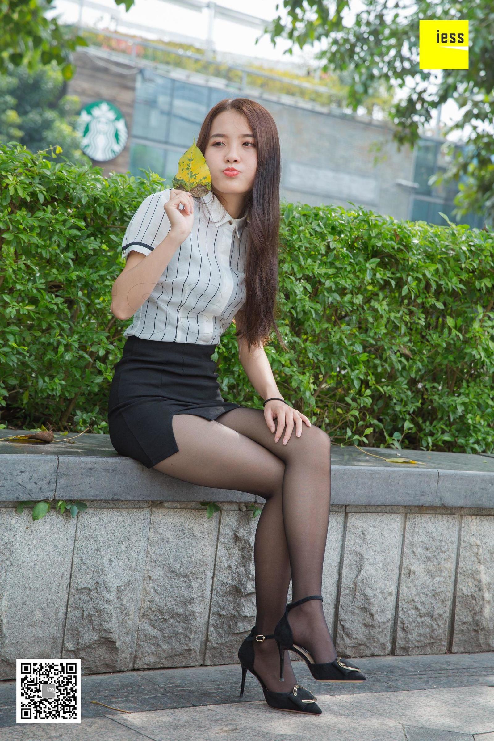 [IESS异思趣向] 模特 婉萍 《坐在喷泉旁的婉萍》丝足美腿写真[95](第81页)