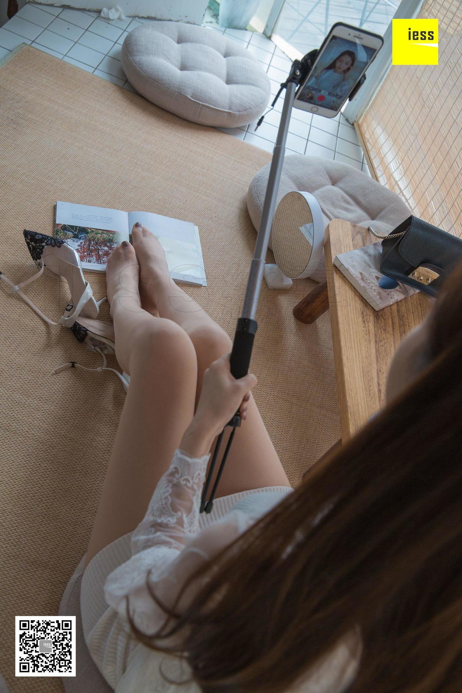 [IESS异思趣向] 模特 九妹 《九妹玩自拍》美腿丝足写真[95](第73页)