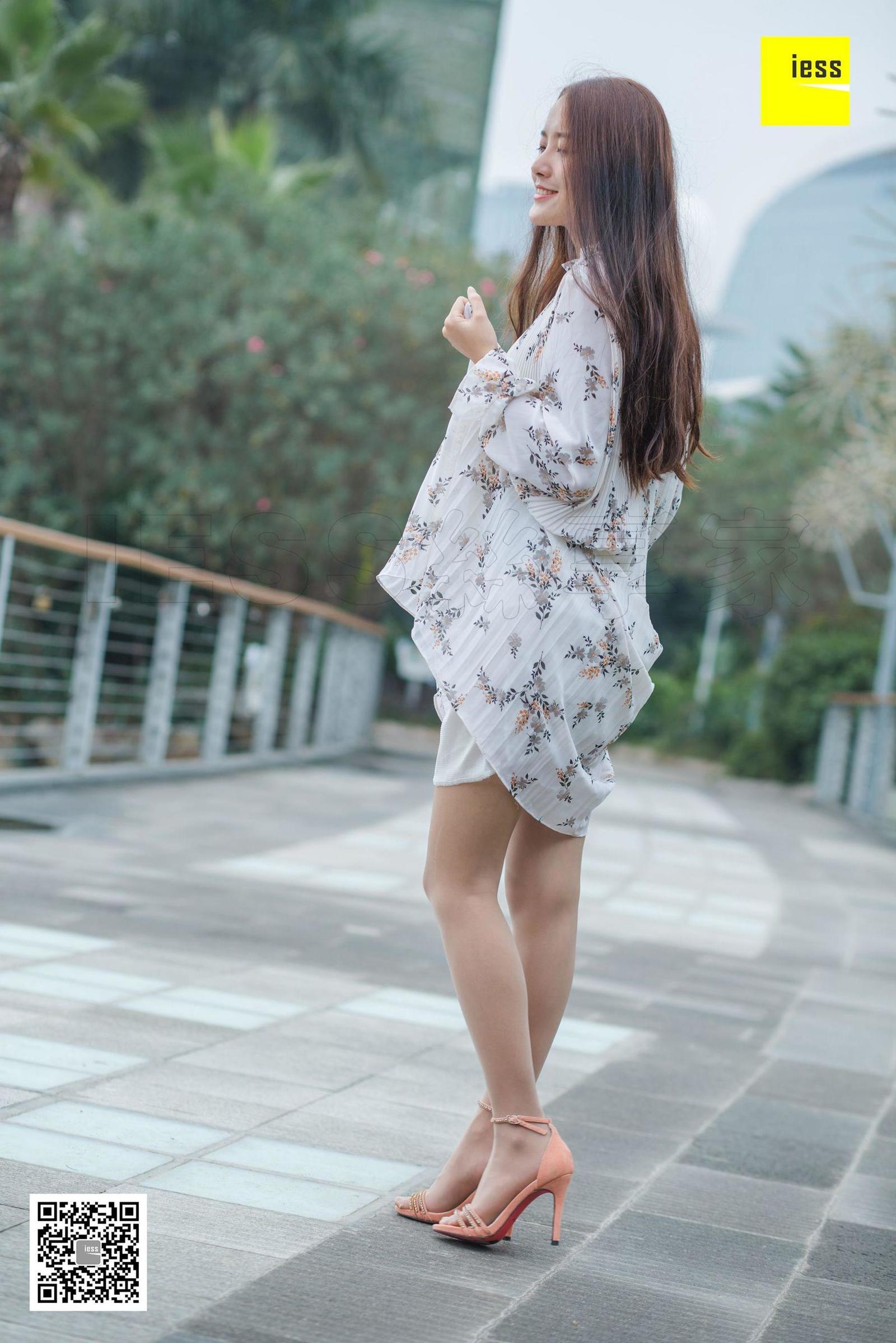 [IESS异思趣向] 模特 婉萍 《婉萍飘飘仙女裙》丝足美腿写真[95](第72页)