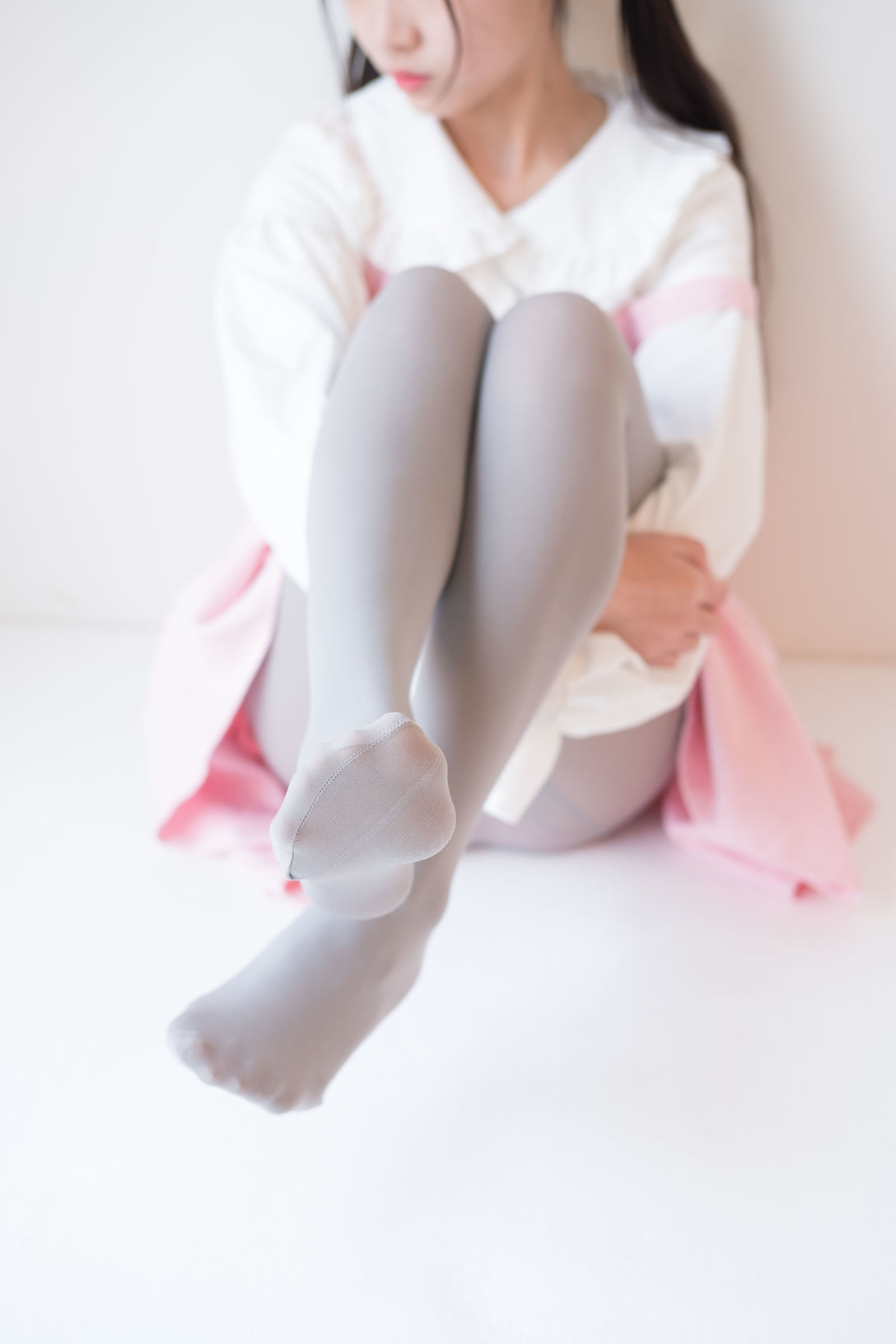 [森萝财团-萝莉丝袜写真] X-015 粉色纯女孩[130](第72页)