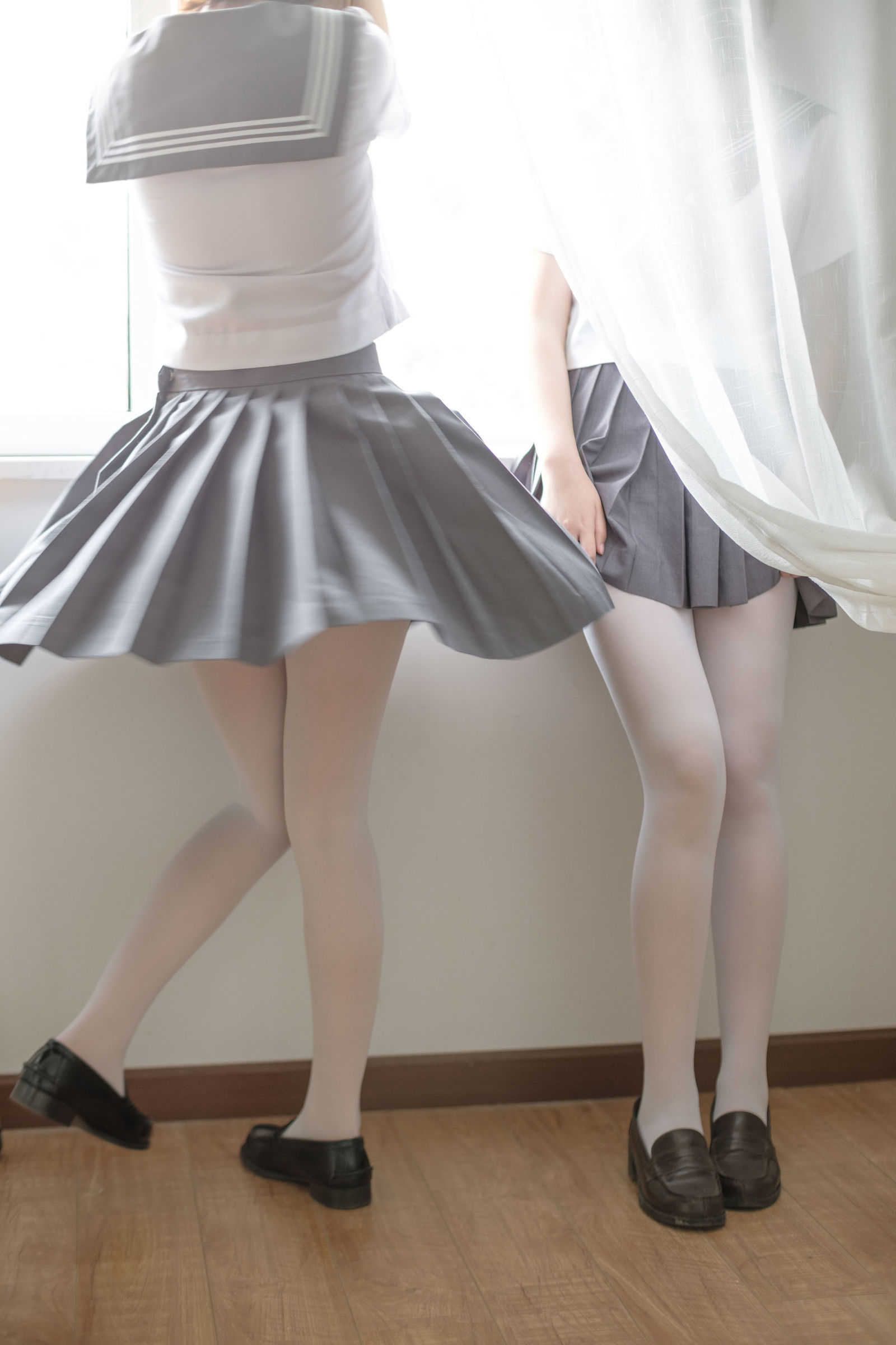 [森萝财团] X-025 JK白丝姐妹花 萝莉丝袜写真套图[131](第48页)