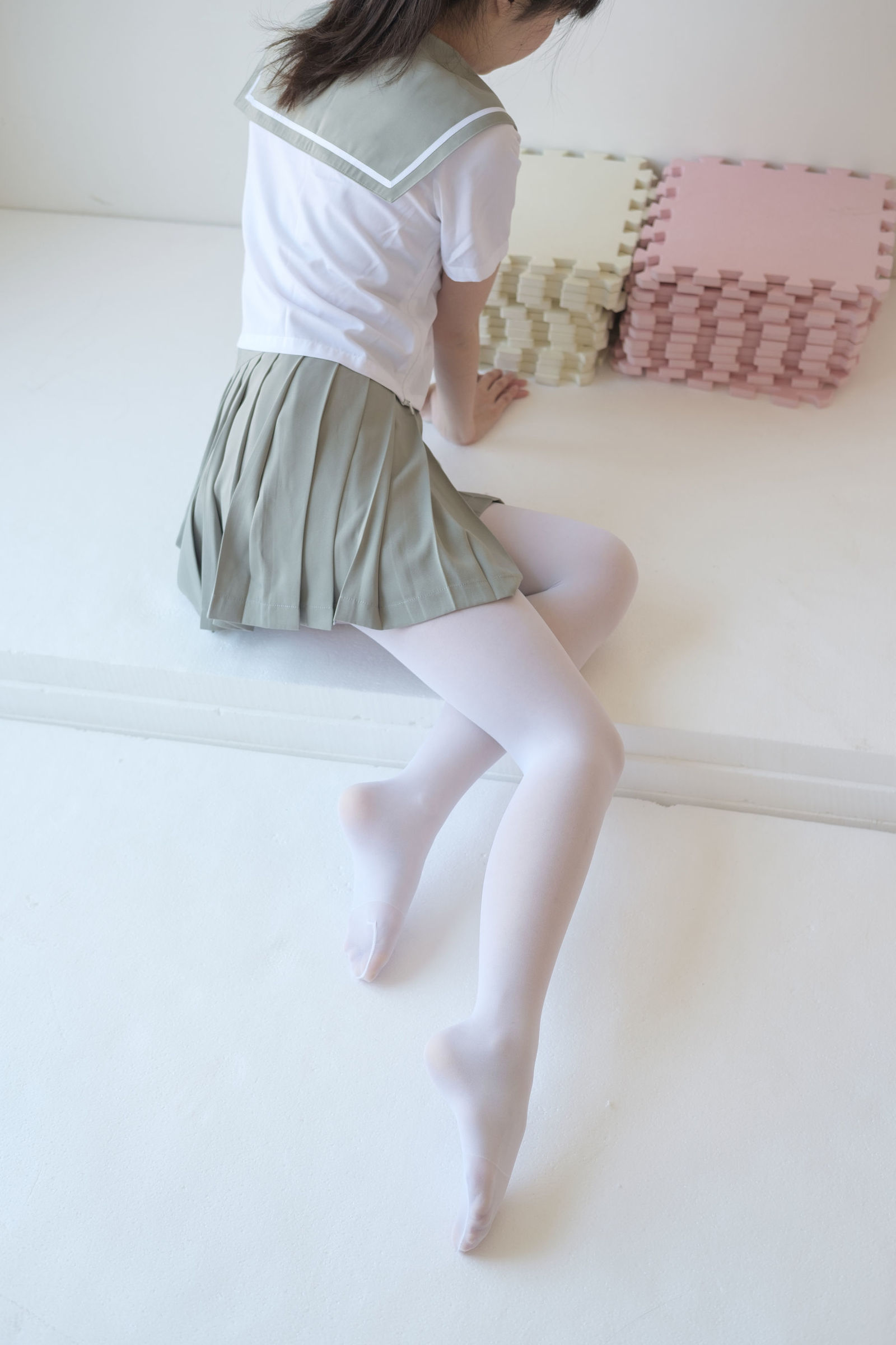 [森萝财团-萝莉丝袜写真] X-016 白丝纯情[136](第49页)