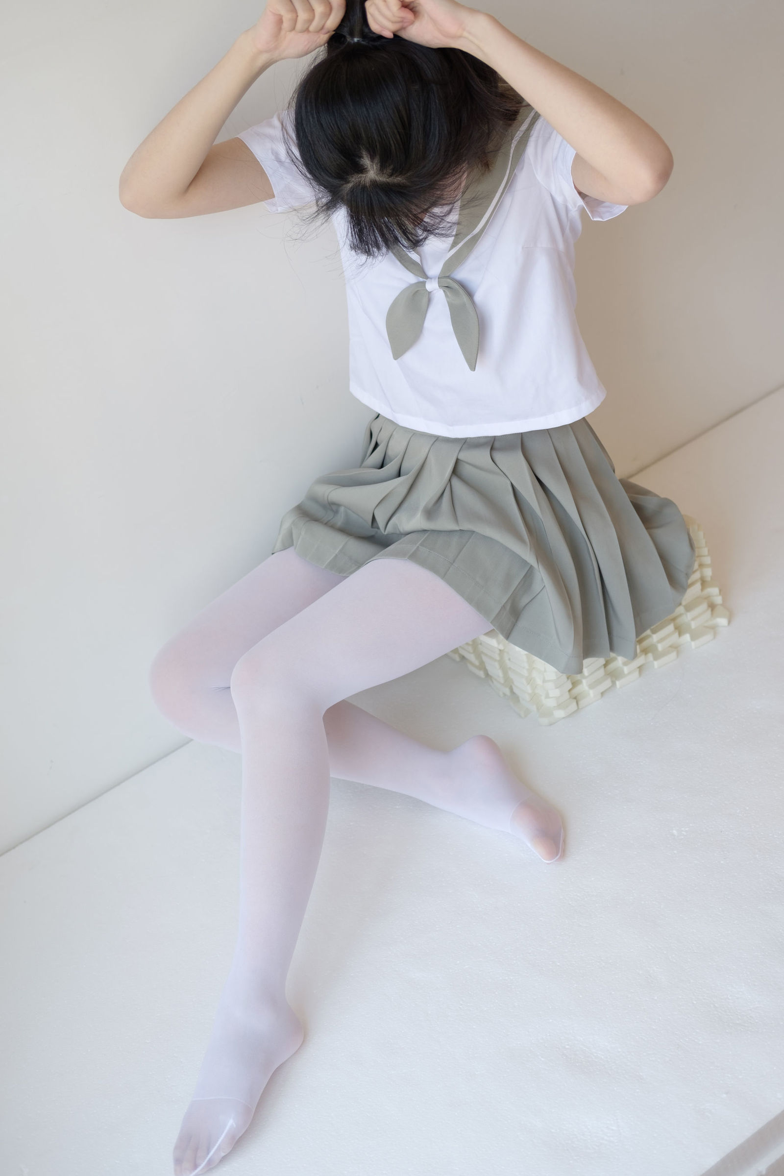 [森萝财团-萝莉丝袜写真] X-016 白丝纯情[136](第108页)