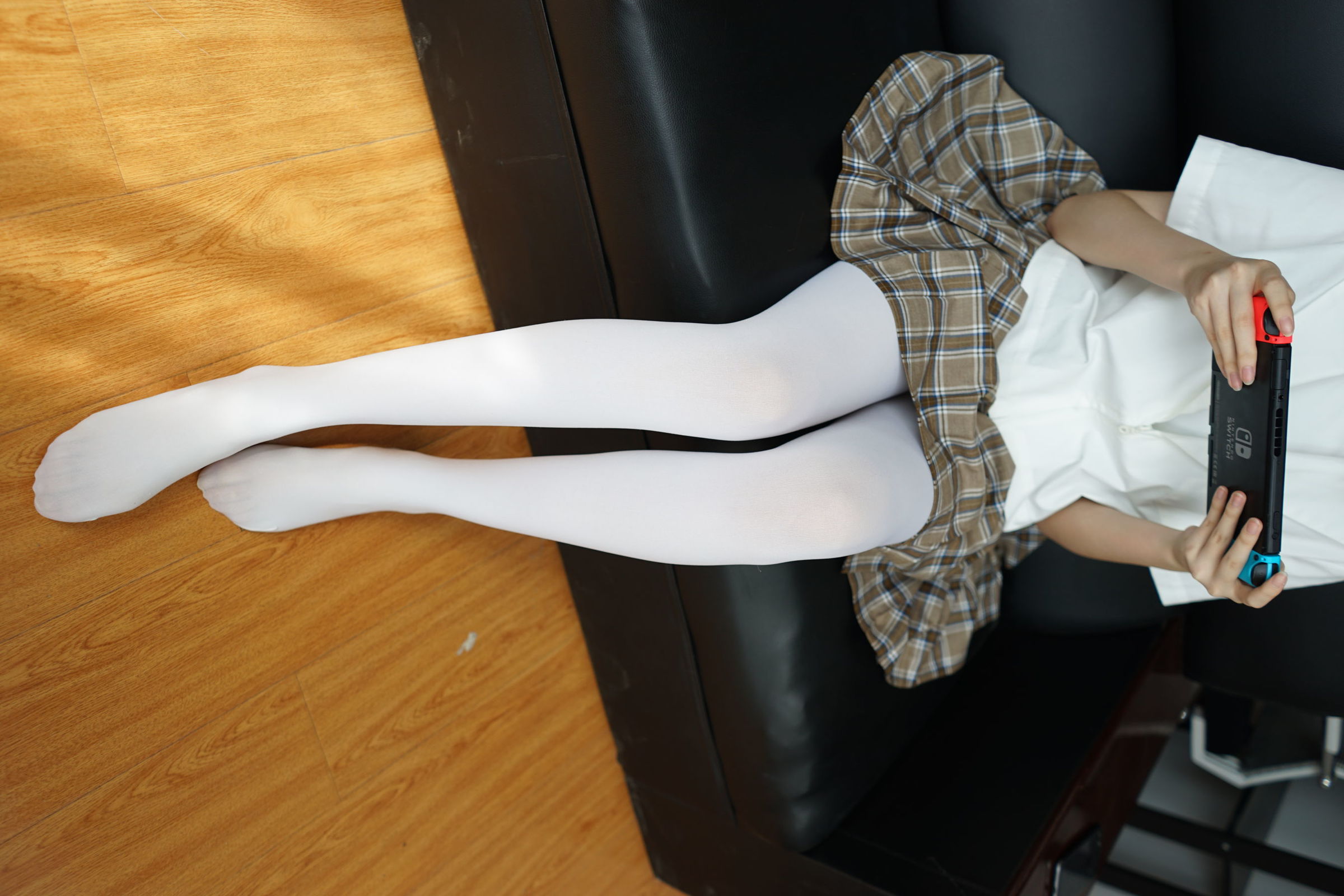 [森萝财团] BETA-021 白丝格子裙 萝莉丝袜写真[212](第60页)