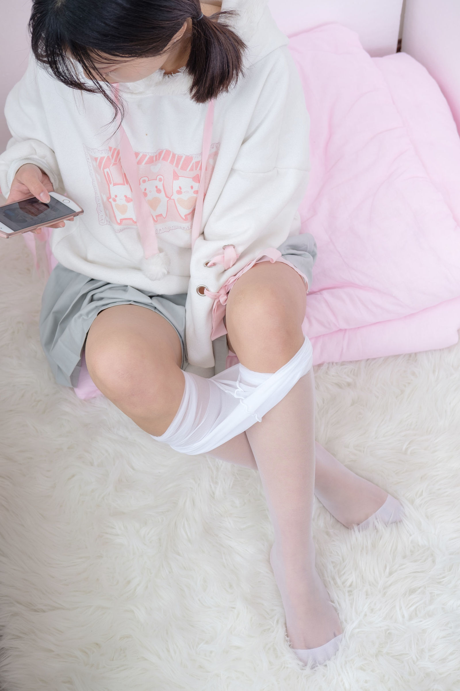 [森萝财团] BETA-016 白丝美足少女 萝莉丝袜写真[105](第99页)