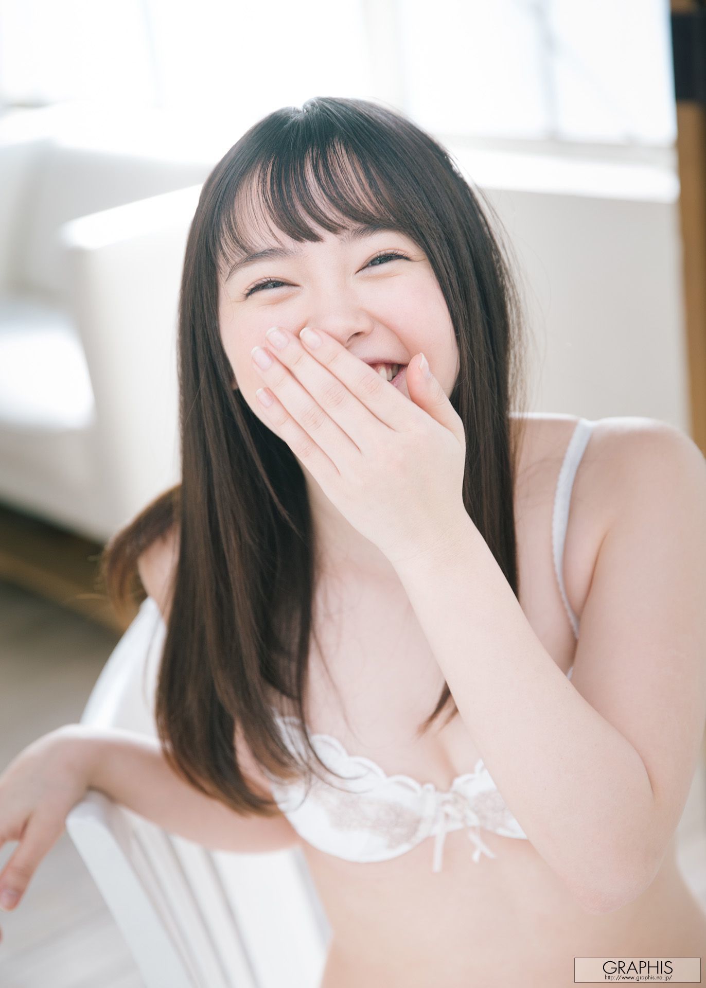 [Graphis] Gravure 初脱ぎ娘 No.157 小倉由菜 Yuna Ogura 写真套图[64](第27页)