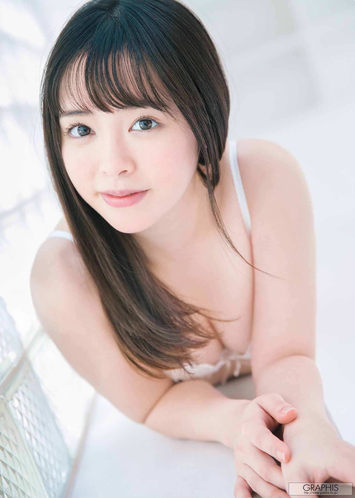 [Graphis] Gravure 初脱ぎ娘 No.157 小倉由菜 Yuna Ogura 写真套图[64](第31页)