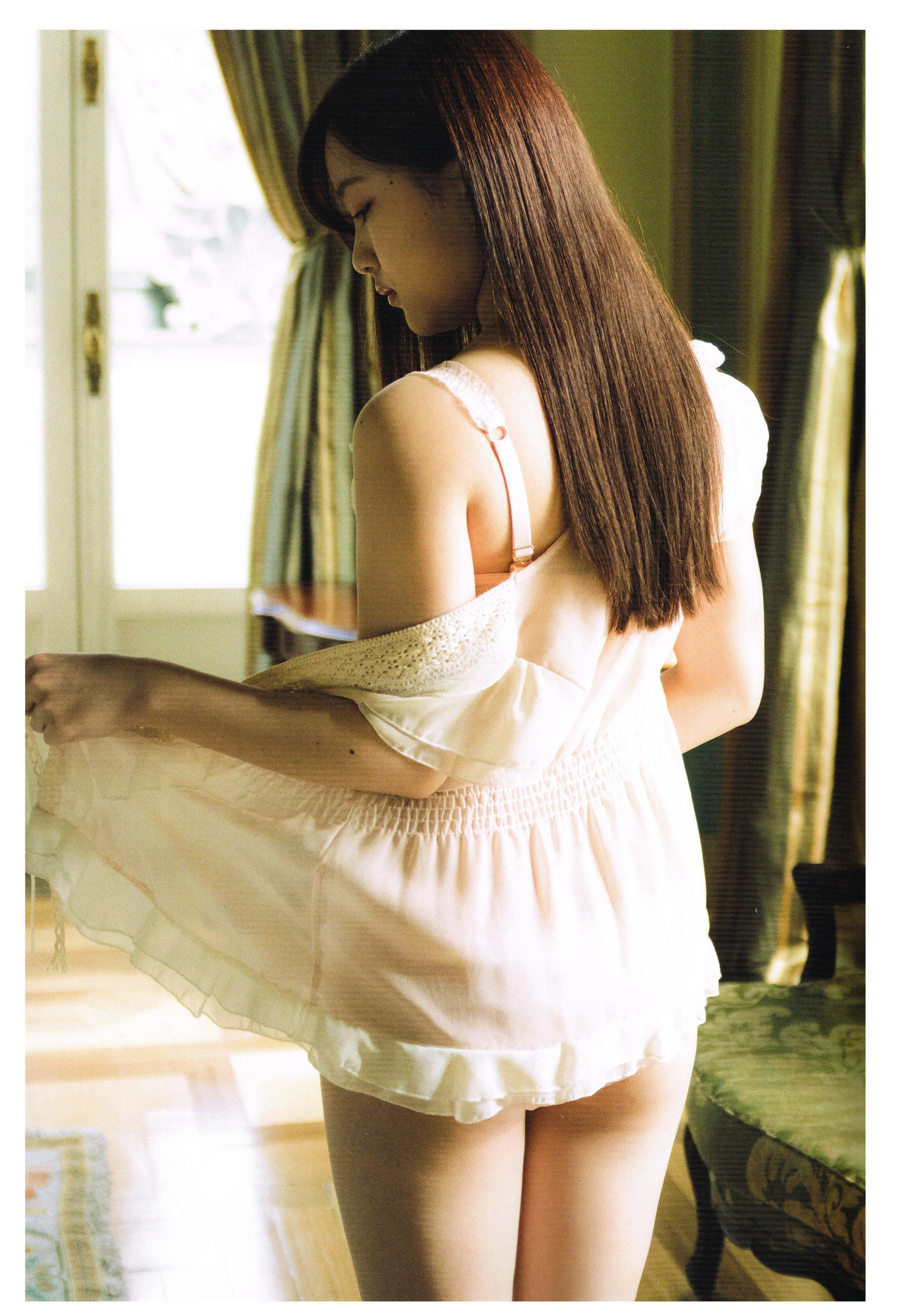 PhotoBook] Hoshino Minami 星野みなみ 1st 写真集 [Itazura] 写真辑[121](第24页)