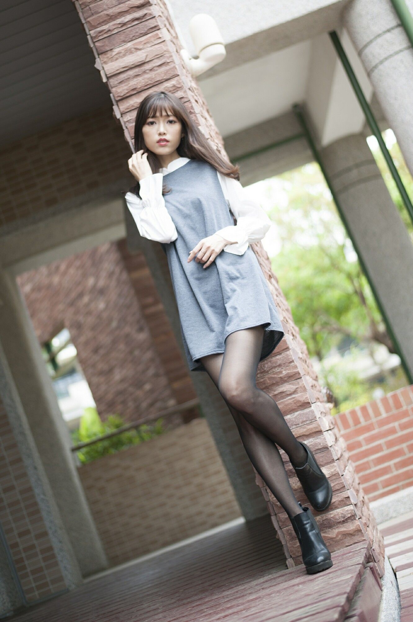 [台湾美女] 彭丽嘉(Lady憶憶) - 樱花下的黑丝 写真套图[33](第9页)