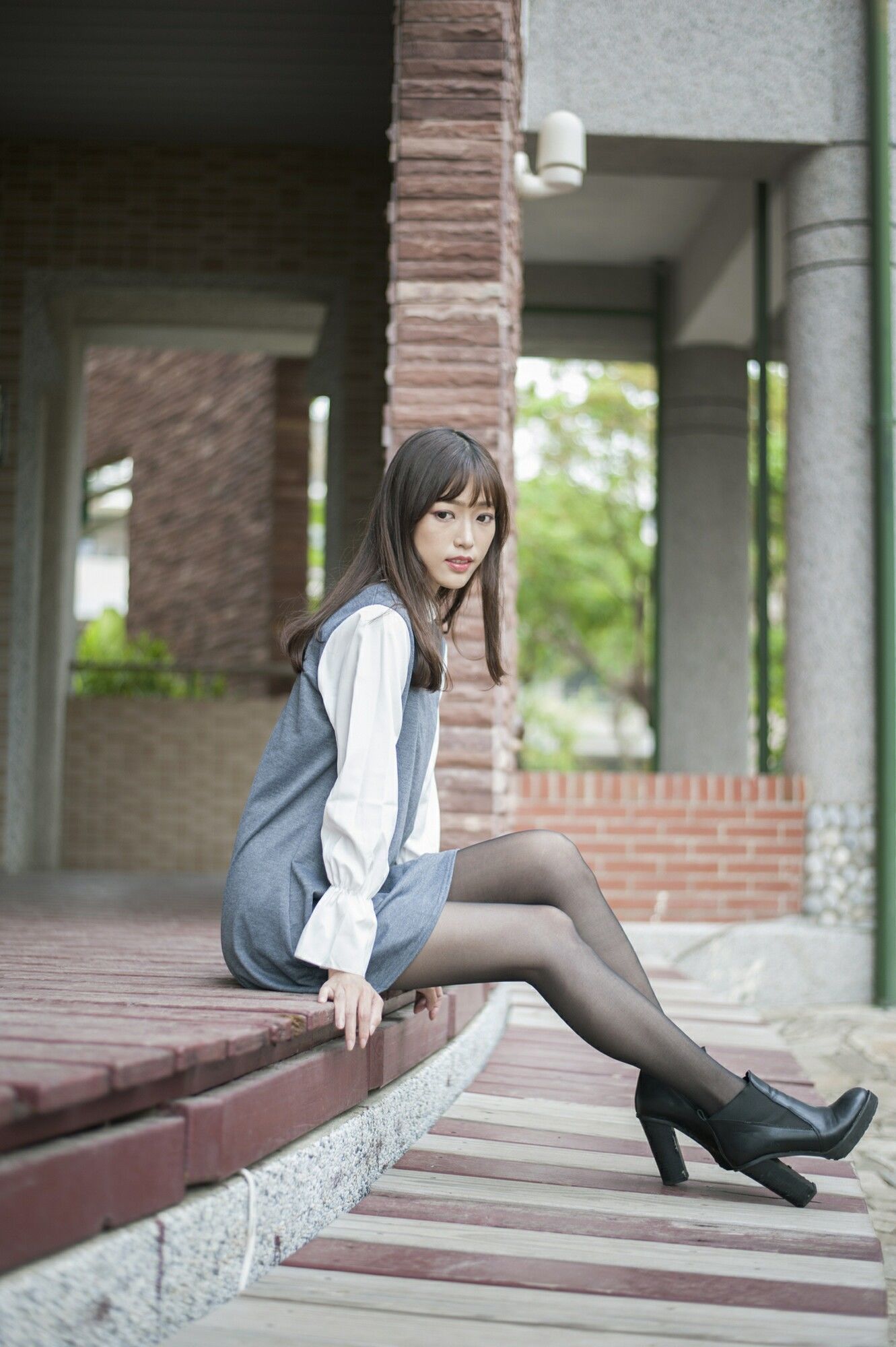[台湾美女] 彭丽嘉(Lady憶憶) - 樱花下的黑丝 写真套图[33](第21页)