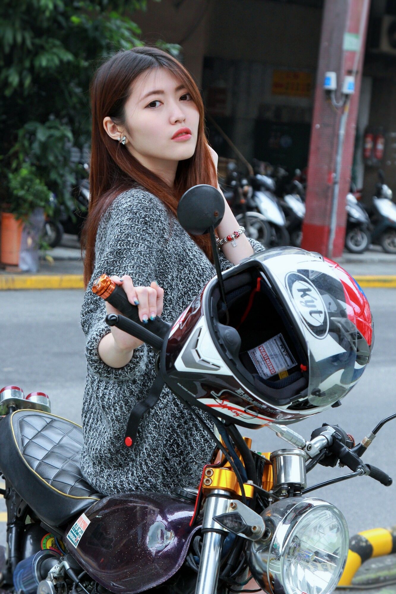 [台湾美女] Brindy薛薛 - 龍山寺+圣诞夜拍 写真套图[47](第14页)