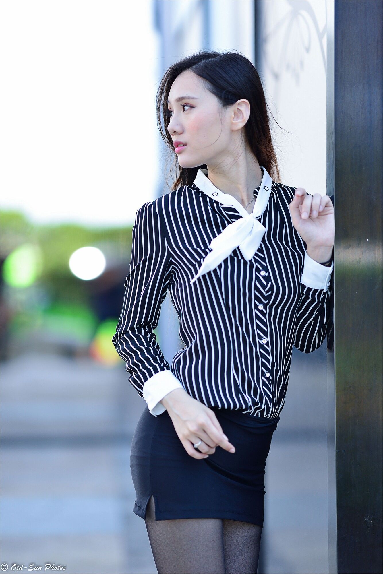 [台湾正妹] 张小米 - 黑丝OL女郎外拍 写真图片[75](第9页)
