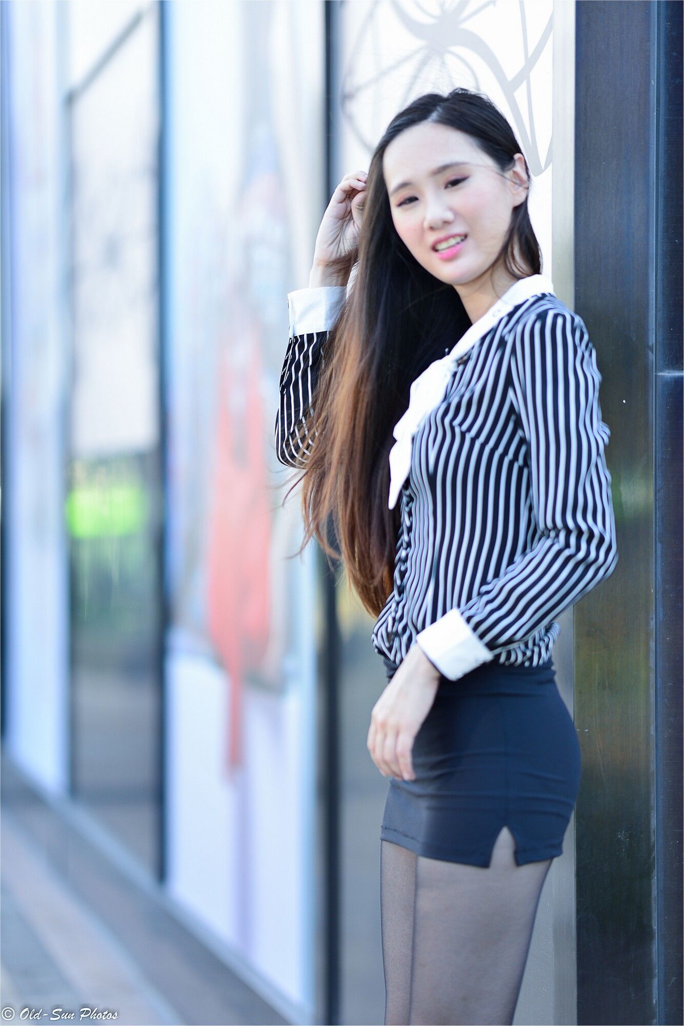 [台湾正妹] 张小米 - 黑丝OL女郎外拍 写真图片[75](第40页)