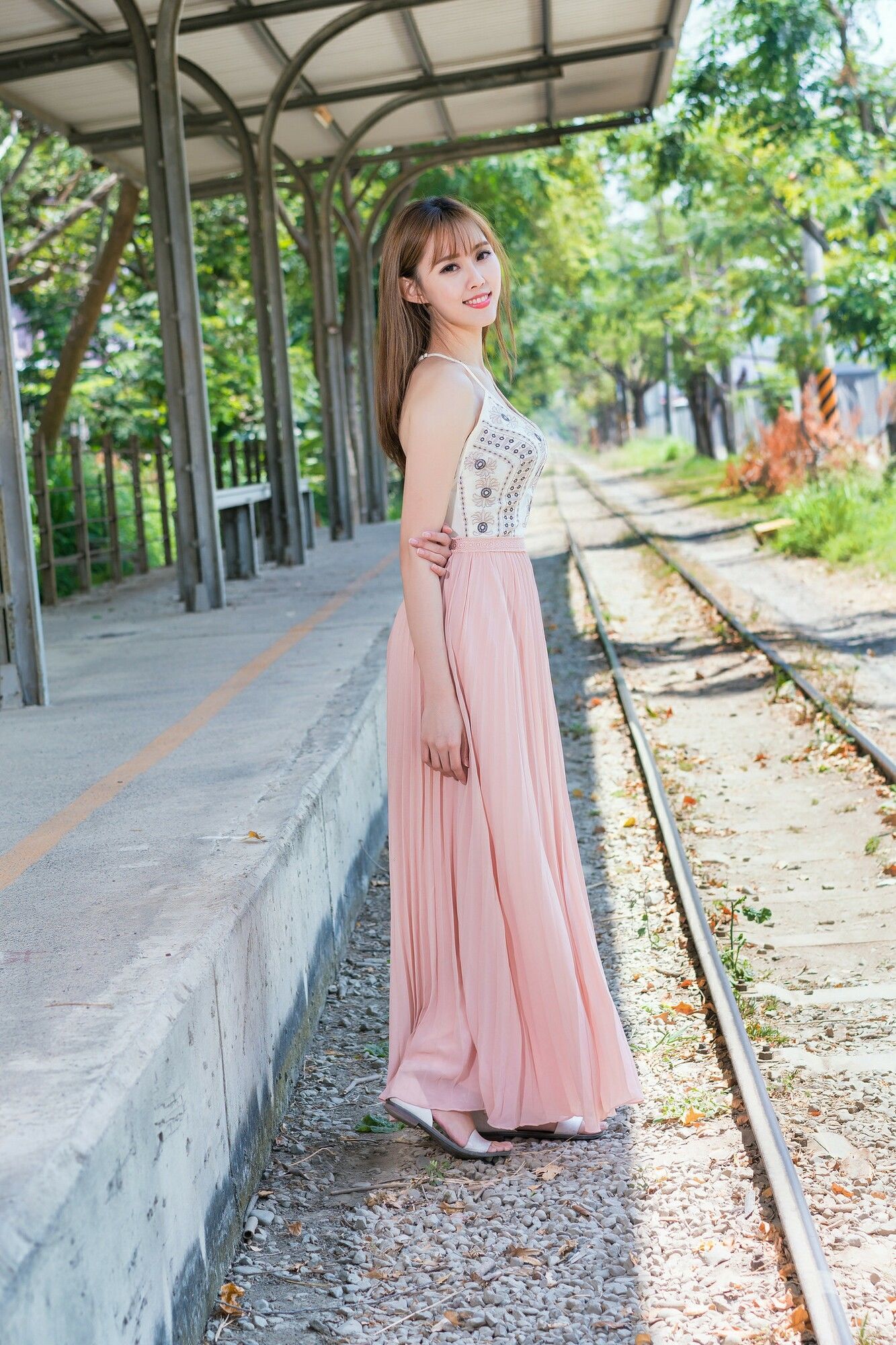 [台湾美女] Queenie/Q尼 - 清新街拍作品 写真图片[40](第40页)