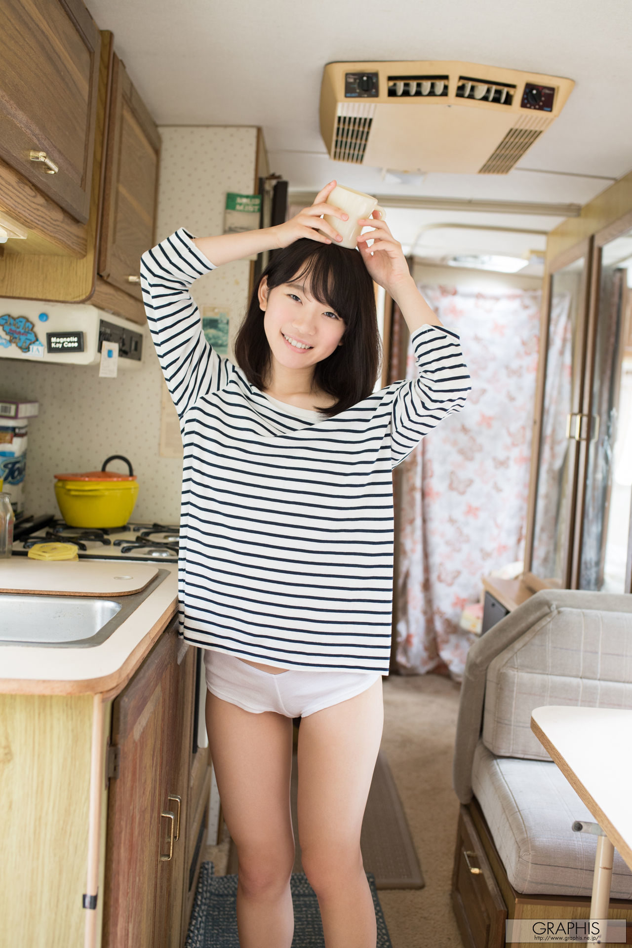 [Graphis] 初脫ぎ娘 First Gravure 架乃ゆら(架乃由罗) Yura Kano [59](第24页)
