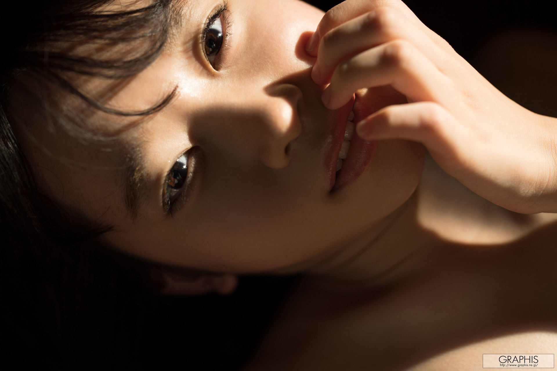 [Graphis] 初脫ぎ娘 First Gravure 架乃ゆら(架乃由罗) Yura Kano [59](第44页)