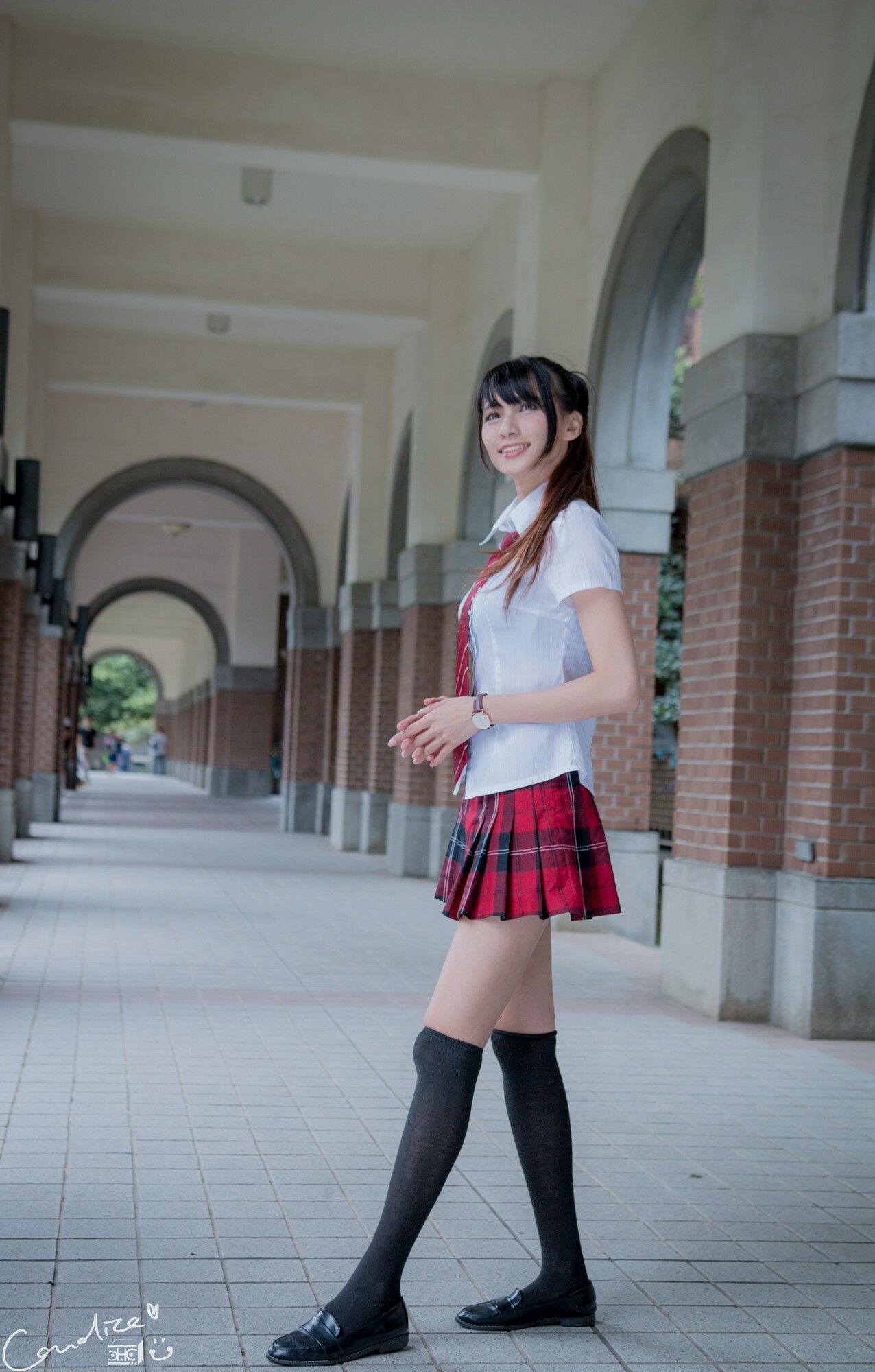[台湾女神] 蔡译心 - 你的名字 写真套图[53](第24页)