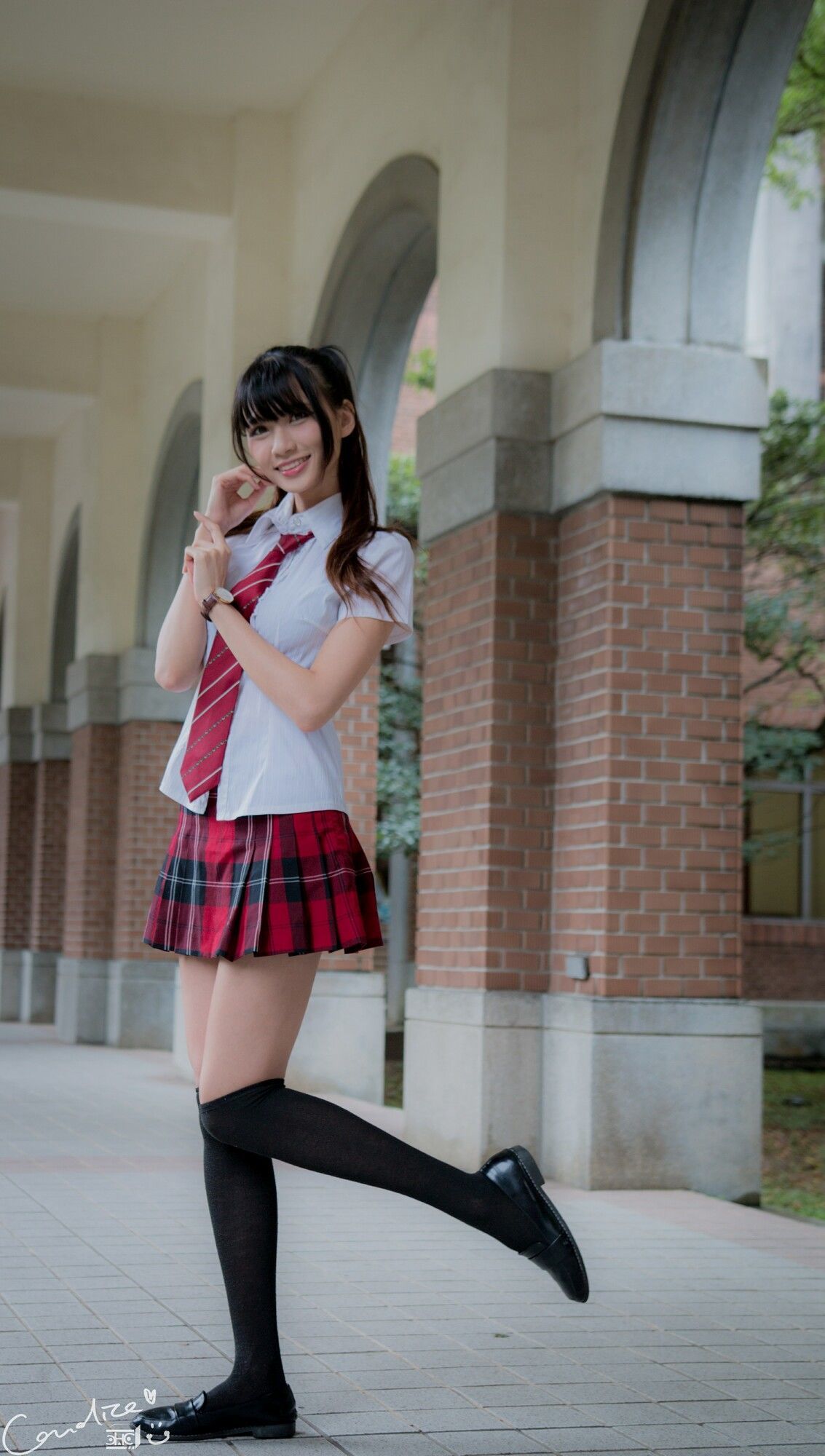 [台湾女神] 蔡译心 - 你的名字 写真套图[53](第26页)