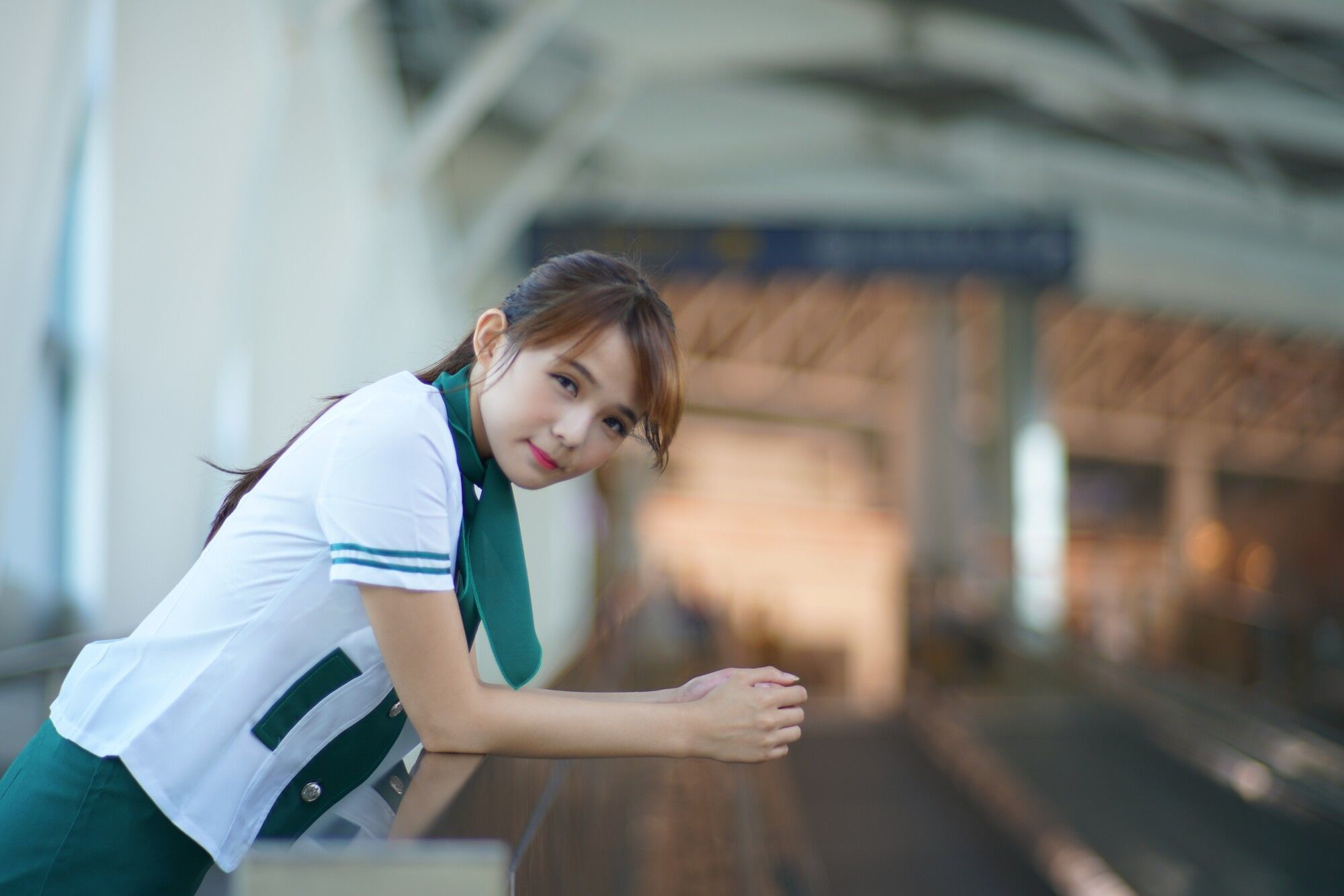 [台湾女神] 苏郁媛 - 烏日高鐵～空姐制服 写真图片[92](第70页)