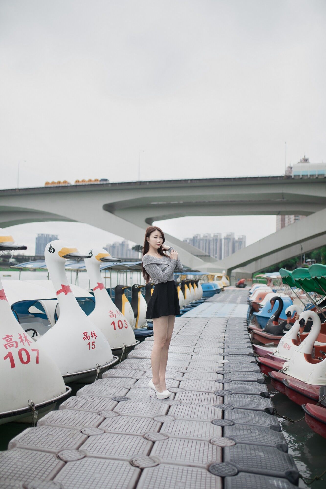 [台湾美女] 杨思原Lia - 新店碧潭 写真图片[79](第49页)
