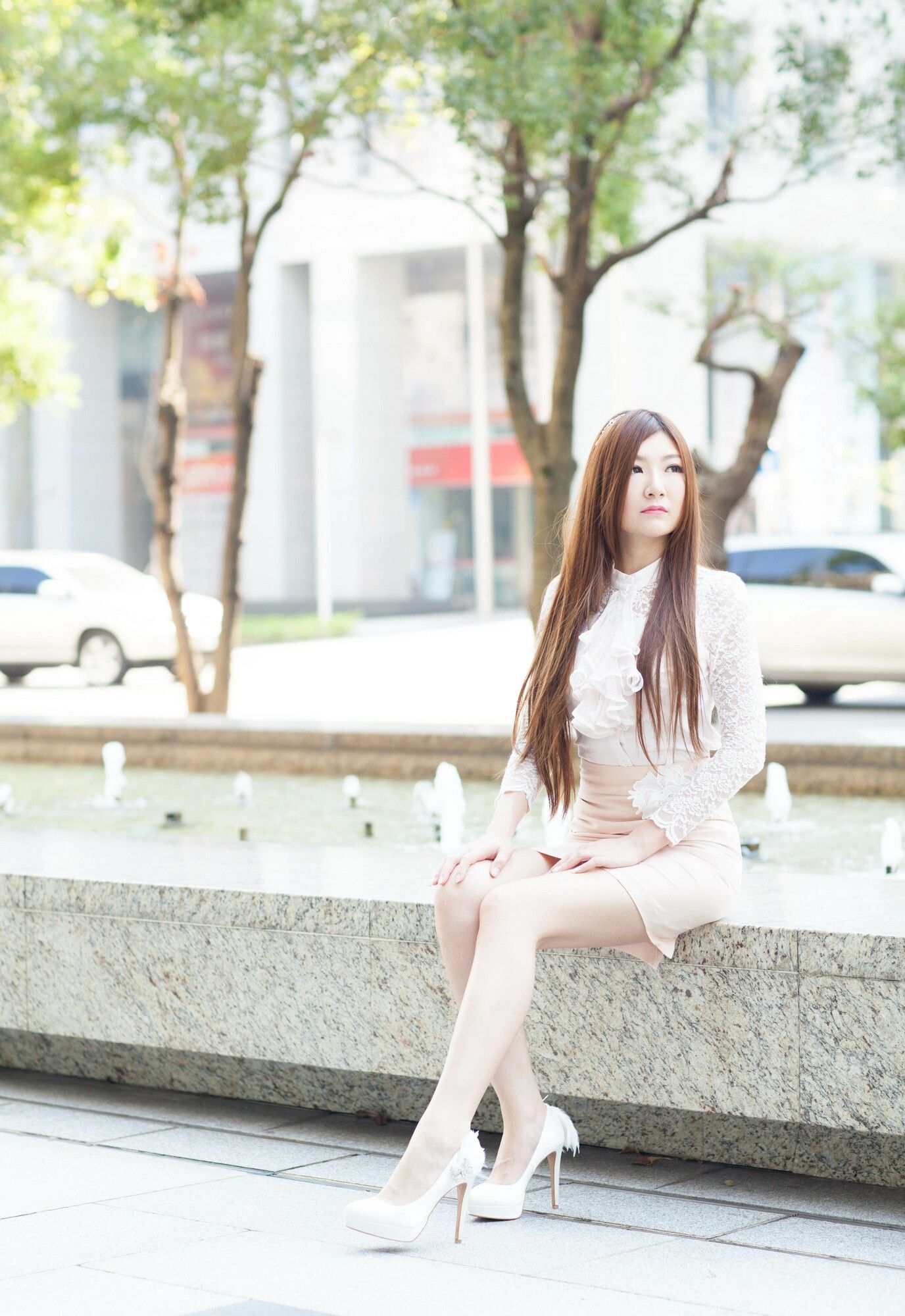 [台湾美女] Michelle小羽 - 信義區街拍 蕾丝+包臀短裙 写真套图[78](第26页)