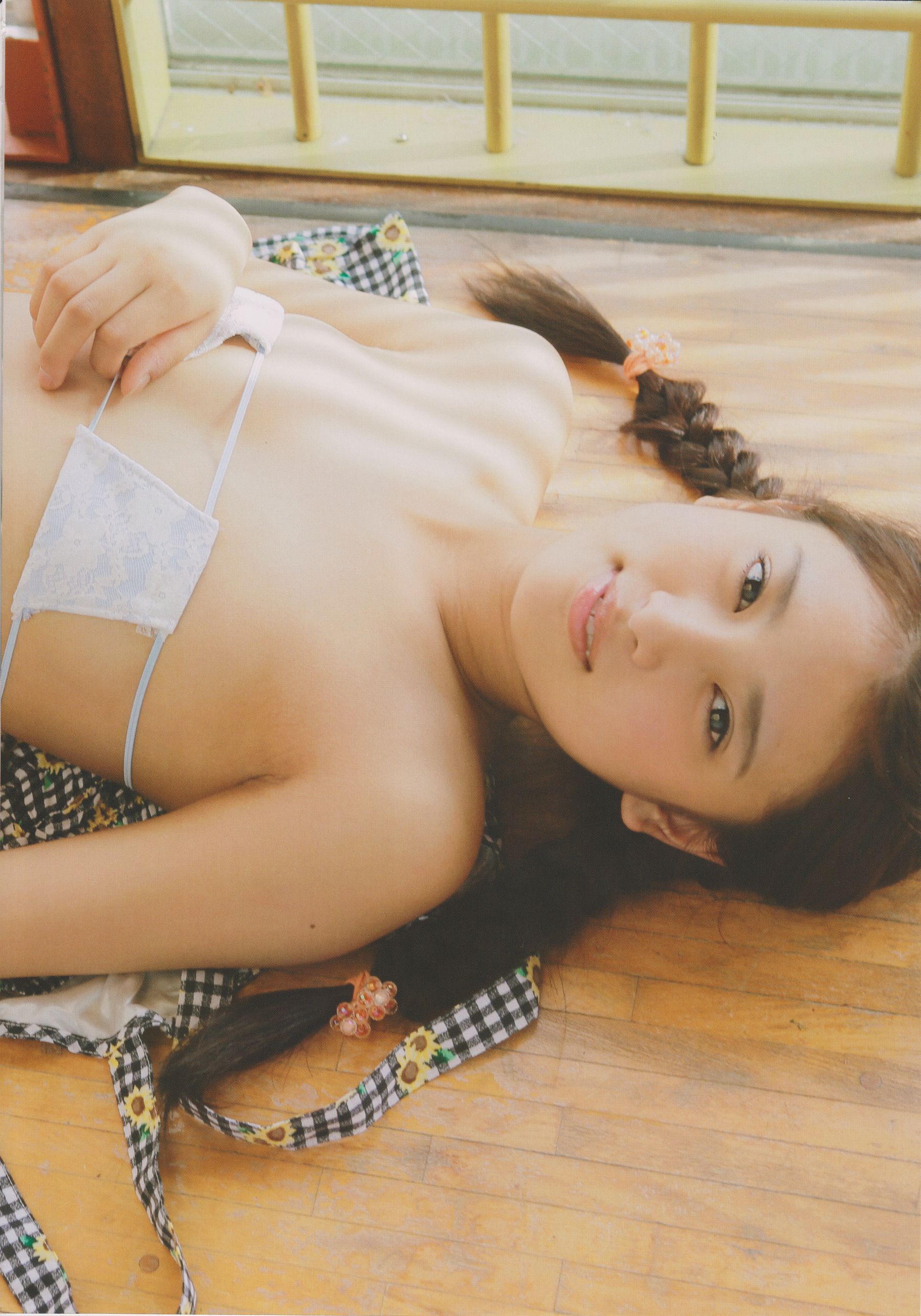 沖田彩花 - 十五の夏 ファースト写真集[99](第36页)