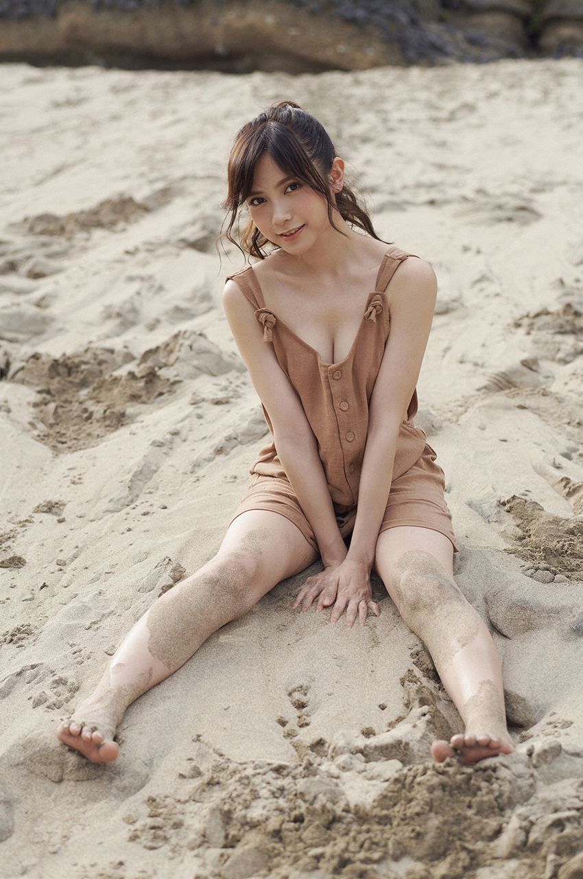 [WPB-net] 桃月なしこ「マジナツ～Magic of Summer～」スペシャル写真集[145](第127页)