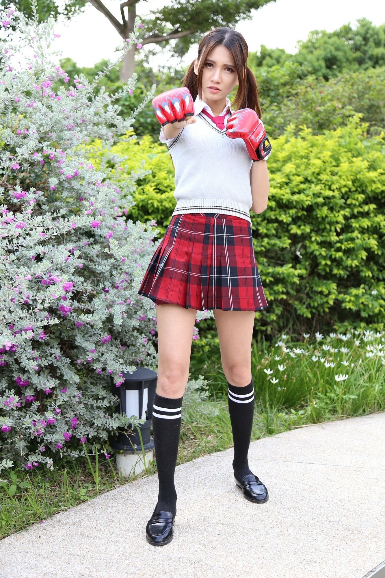 [台湾美女] 蔡译心 - 萌美校服美少女 写真图片[98](第48页)