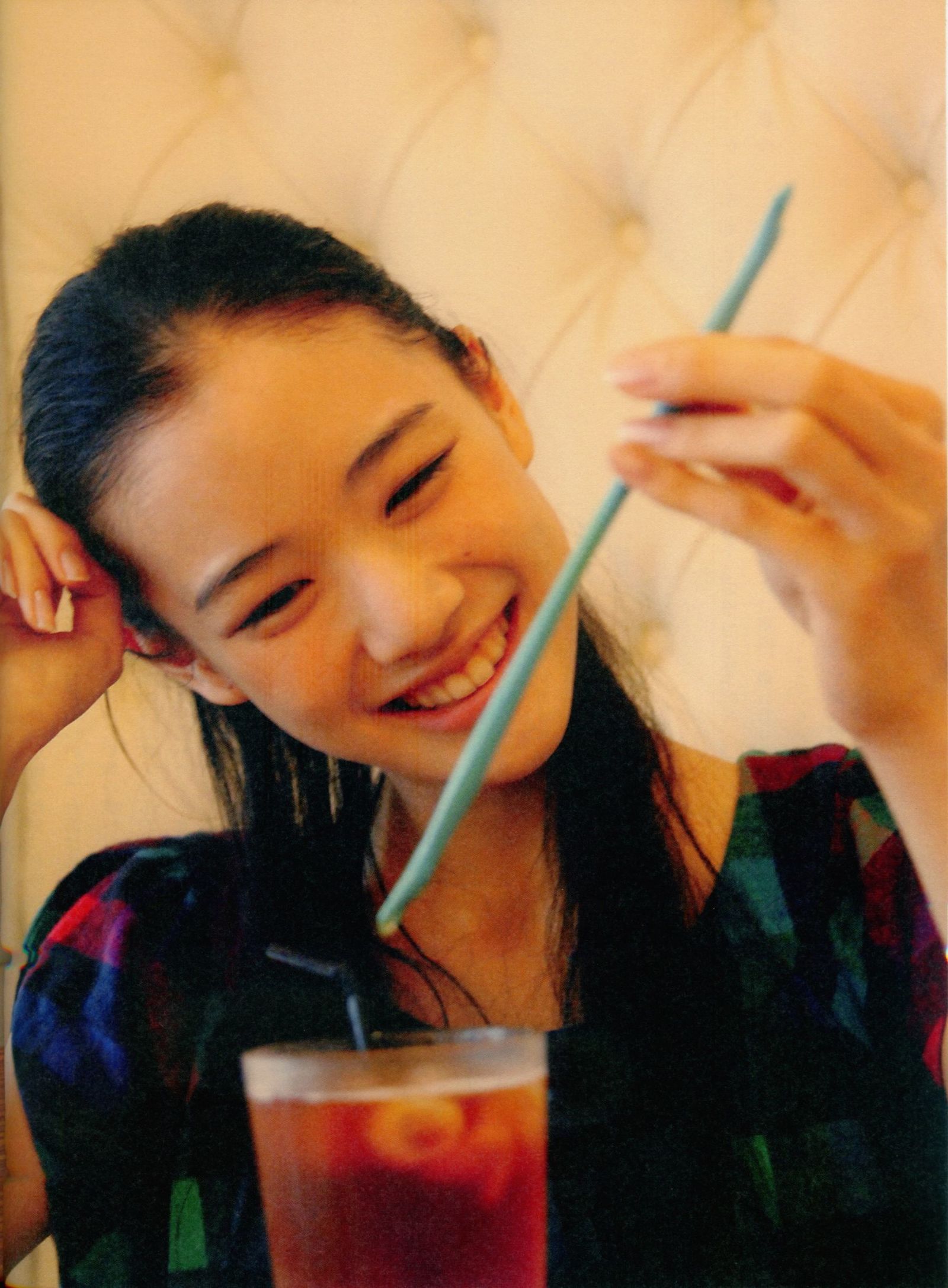 苍井优  - 『回転テーブルはむつかしい。』[120](第83页)