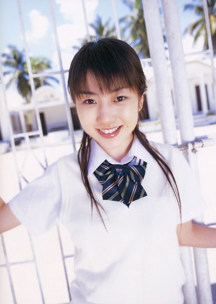 [日本美女] 中村知世 《知世初見世》 写真集[90](第49页)
